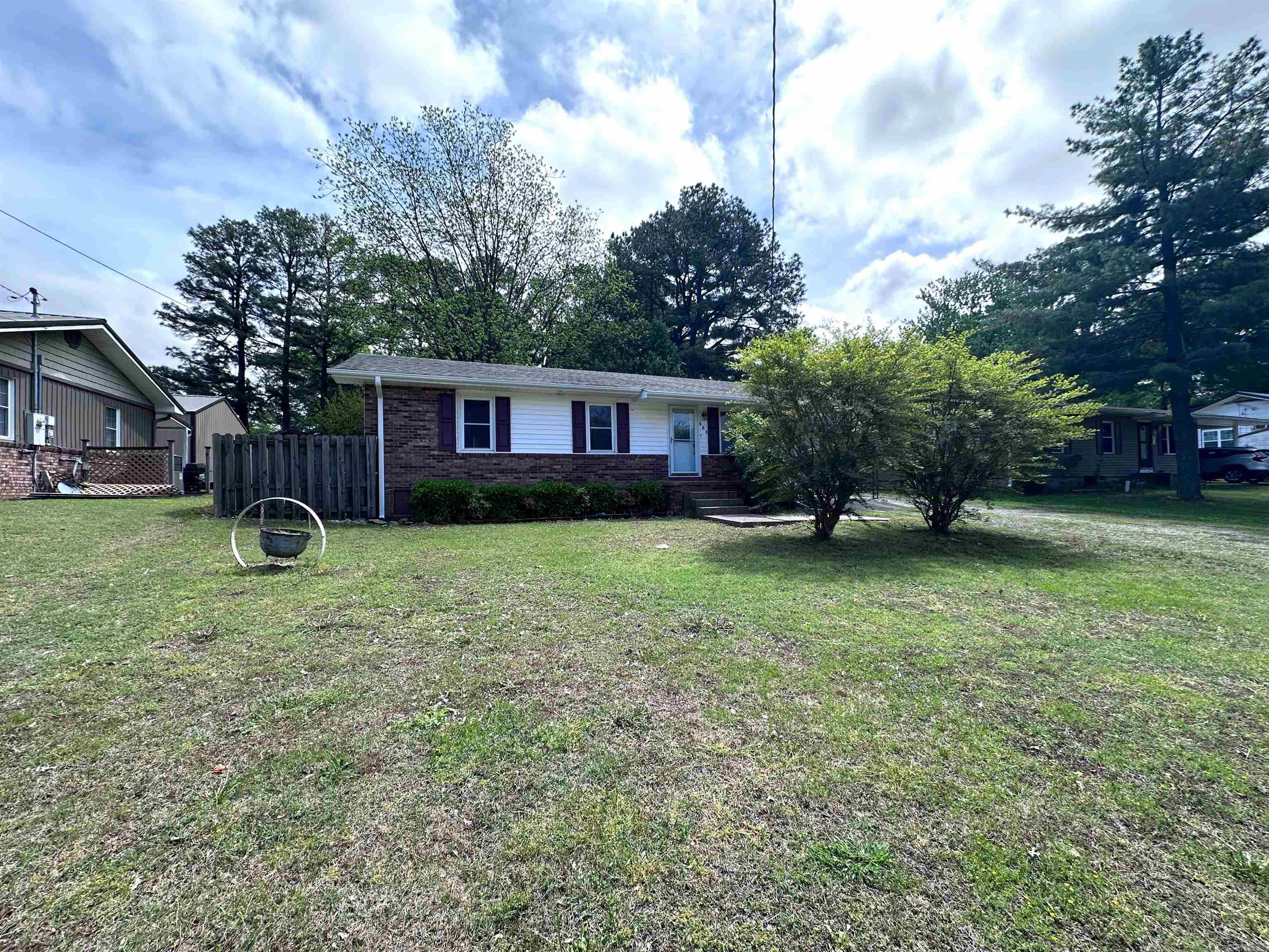 865 N. 2nd Ave., located in Piggott, AR is a beautiful 1,136 sqft, 3 bed, 1 bath home comes with a large backyard equipped with a 20x12 outdoor shop/ storage building. Enjoy the warm summer days in the backyard while sitting on the covered patio. This home sits on 0.31 acre and is move in ready. Call to schedule your showing today!