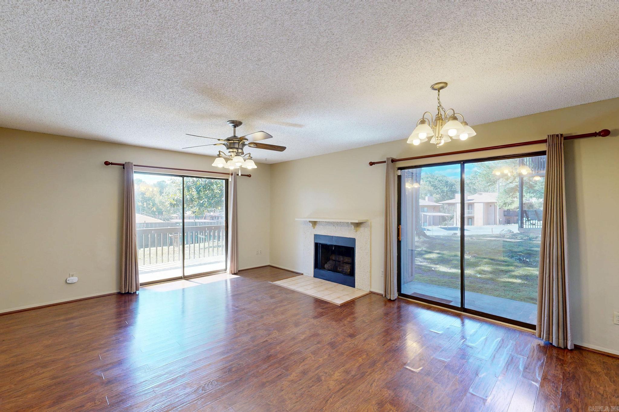 WILLOWBROOK TERRACE HPR - Residential