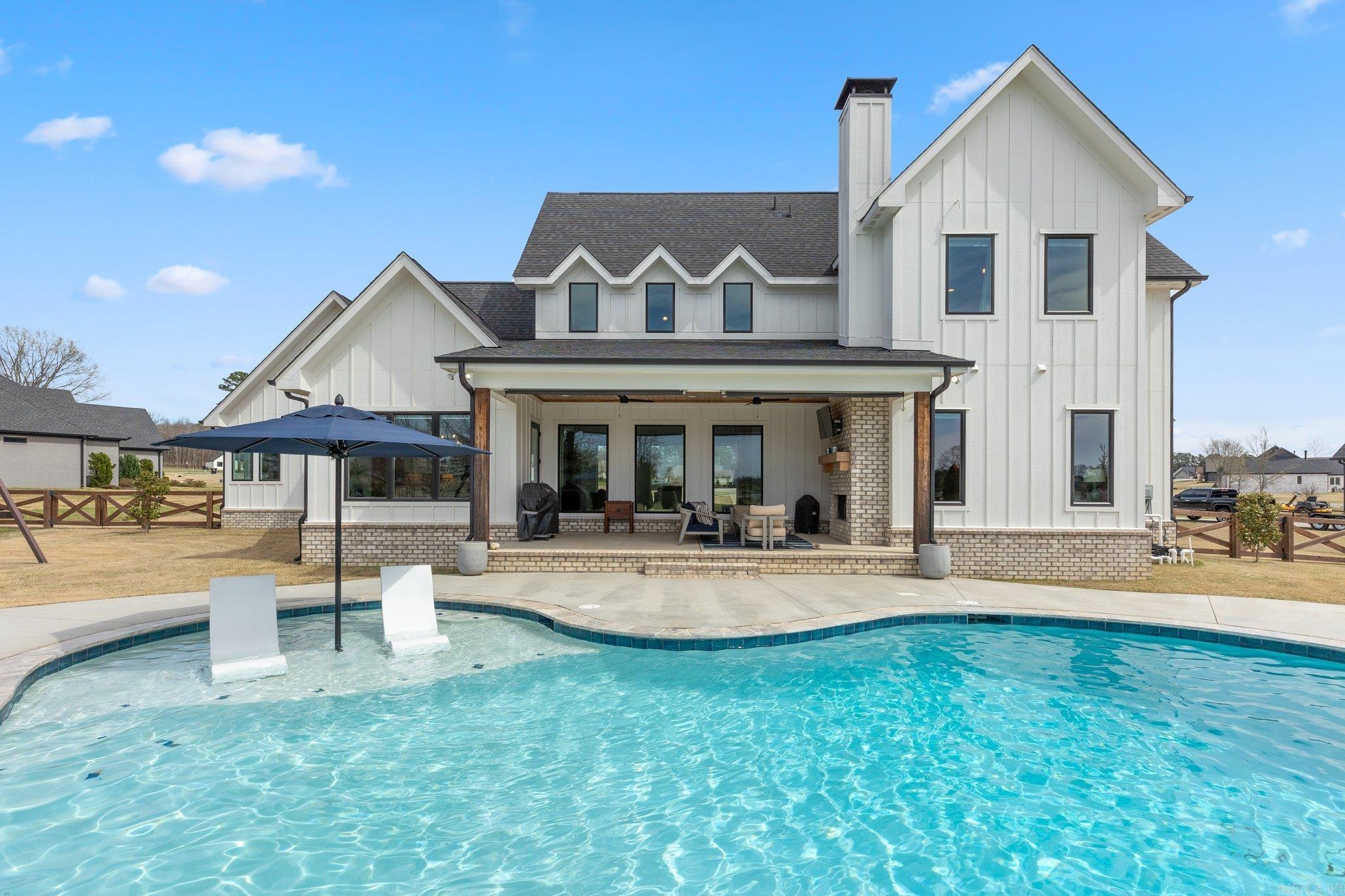THE STABLES - Residential