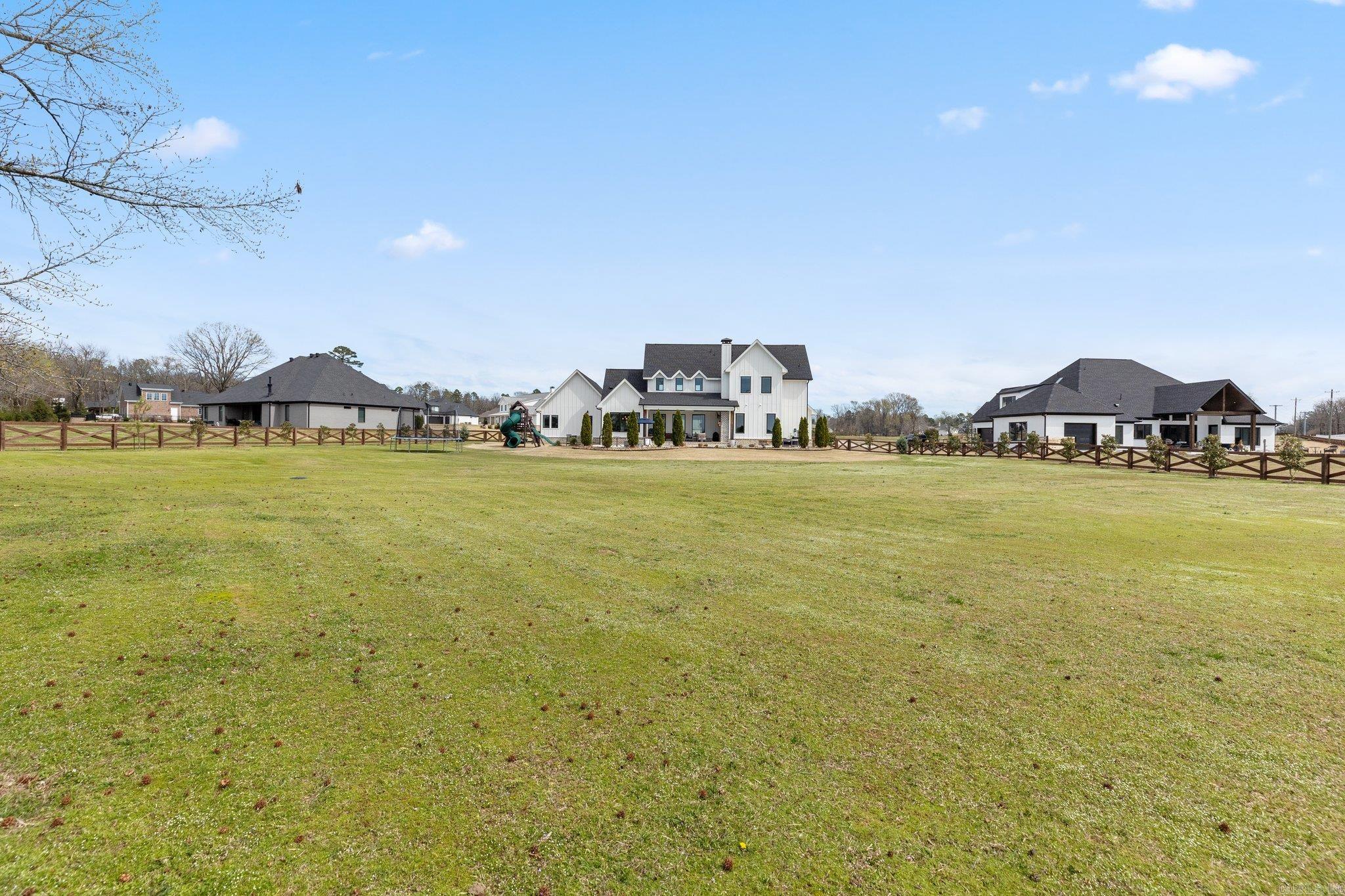 THE STABLES - Residential
