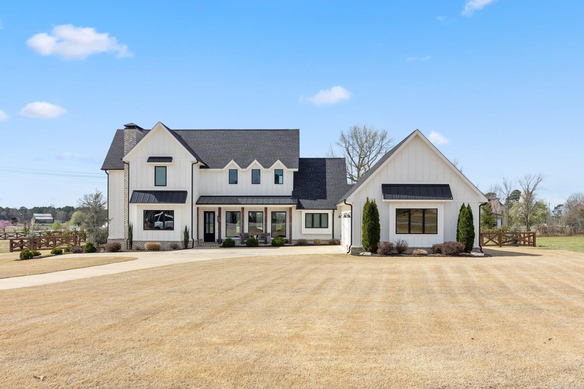 THE STABLES - Residential