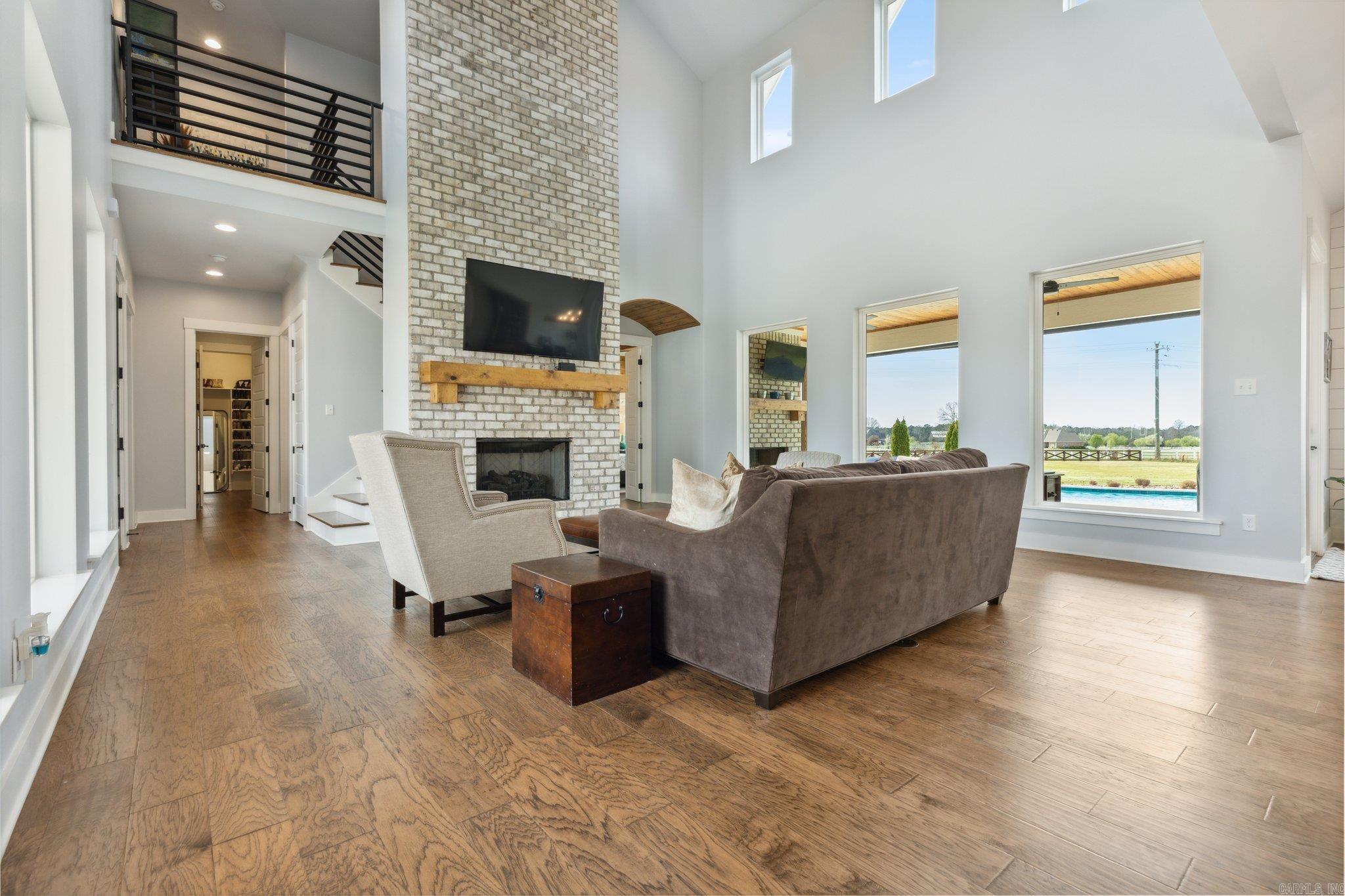 THE STABLES - Residential