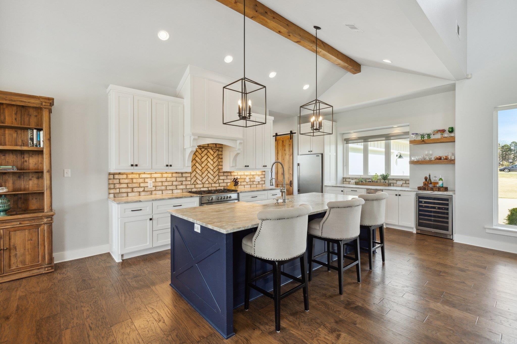 THE STABLES - Residential