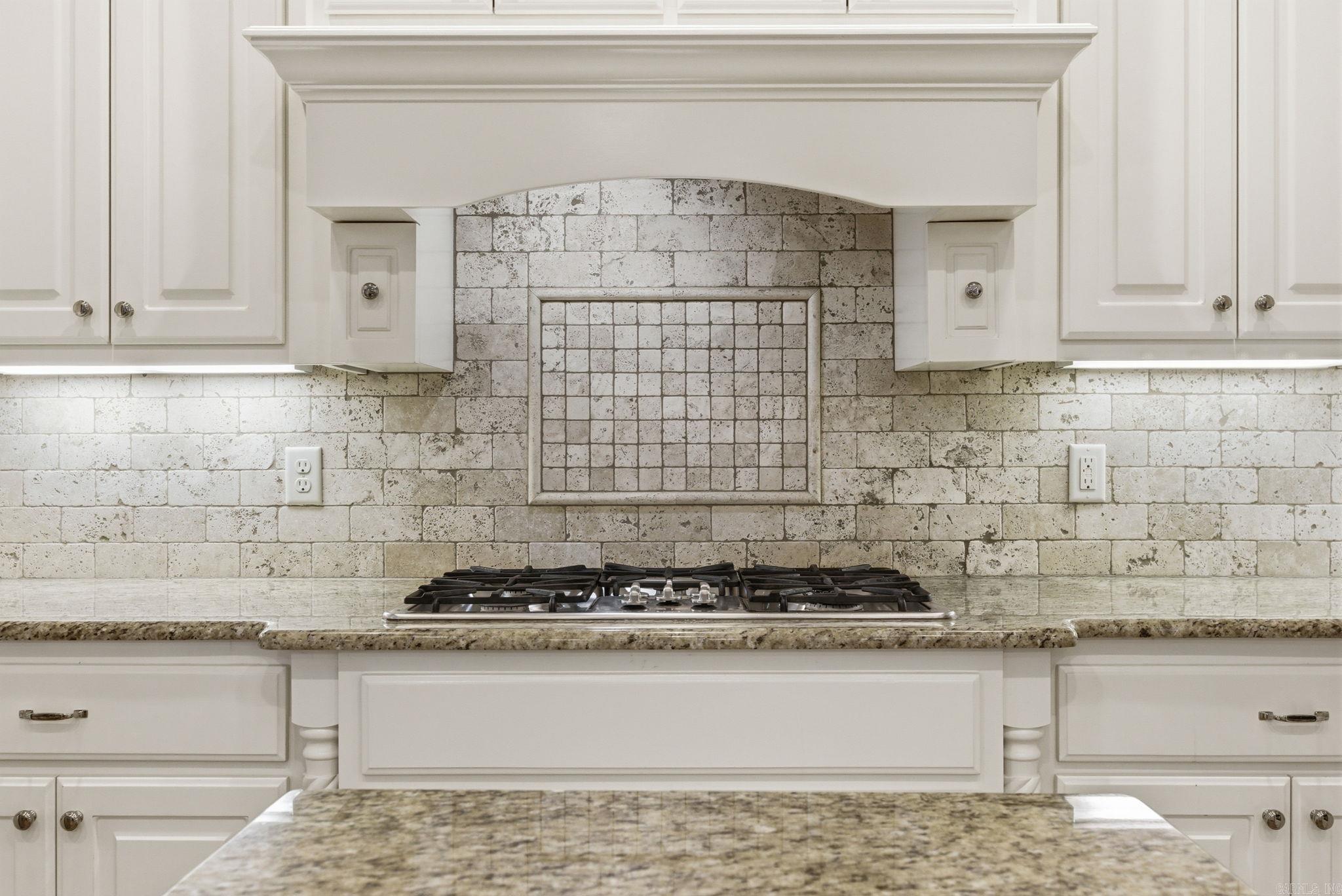 WOODLANDS EDGE - Residential