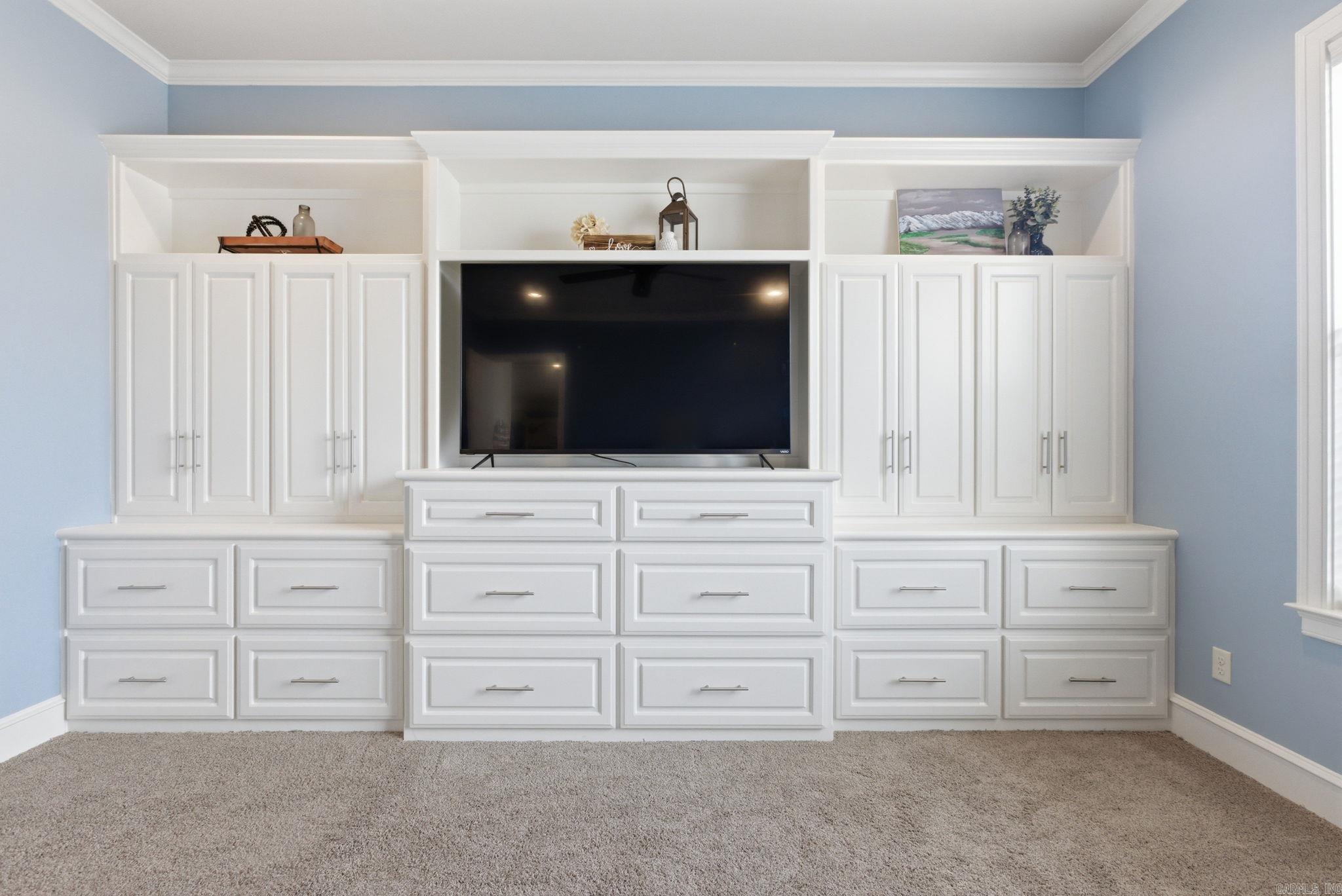 WOODLANDS EDGE - Residential