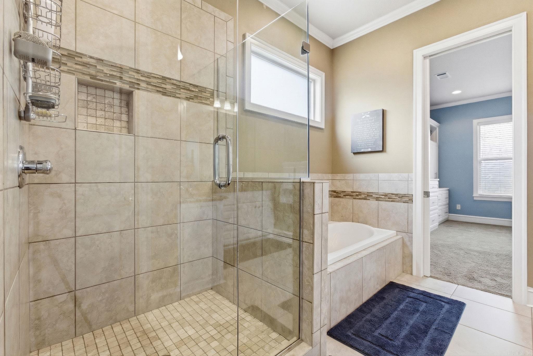 WOODLANDS EDGE - Residential