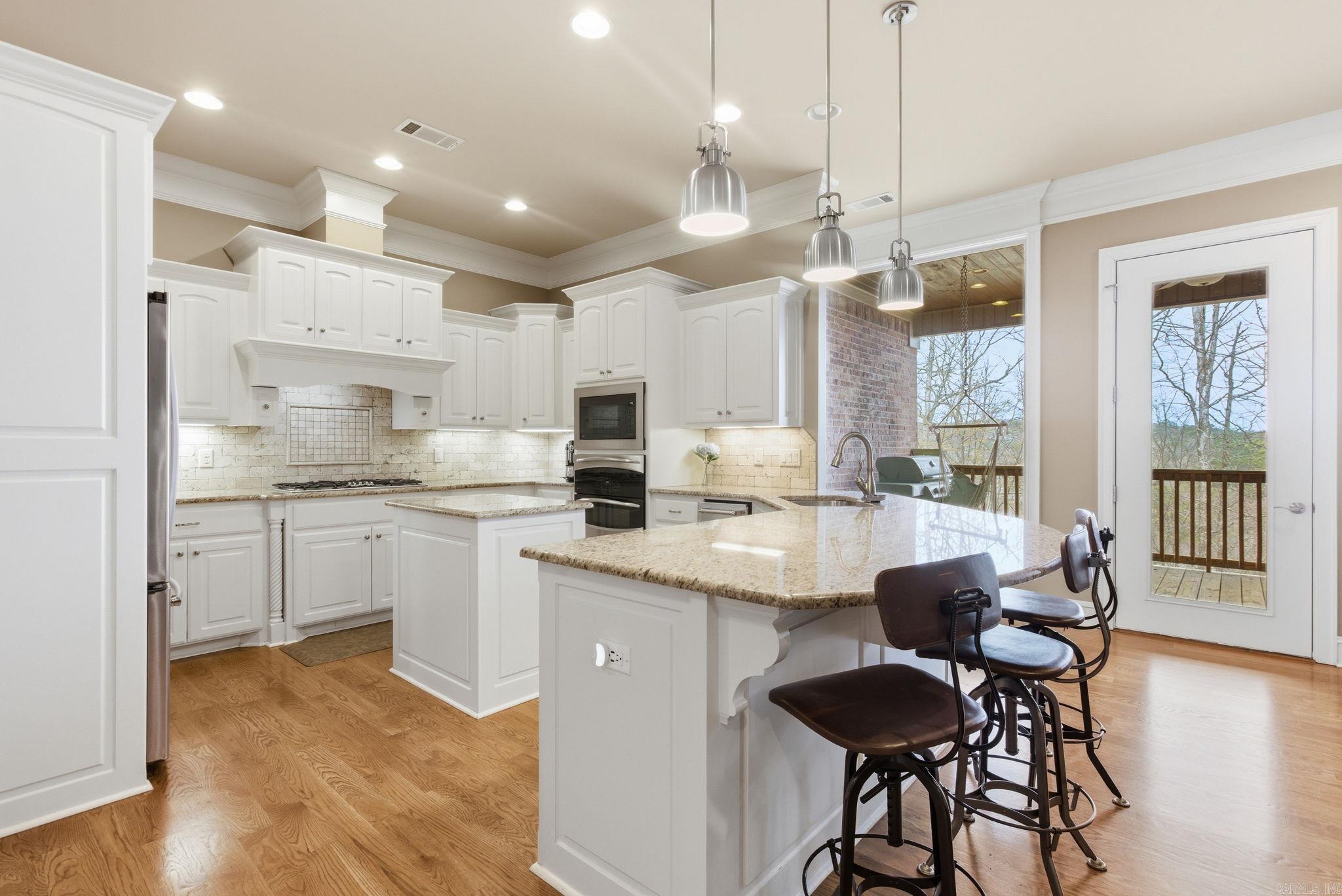 WOODLANDS EDGE - Residential