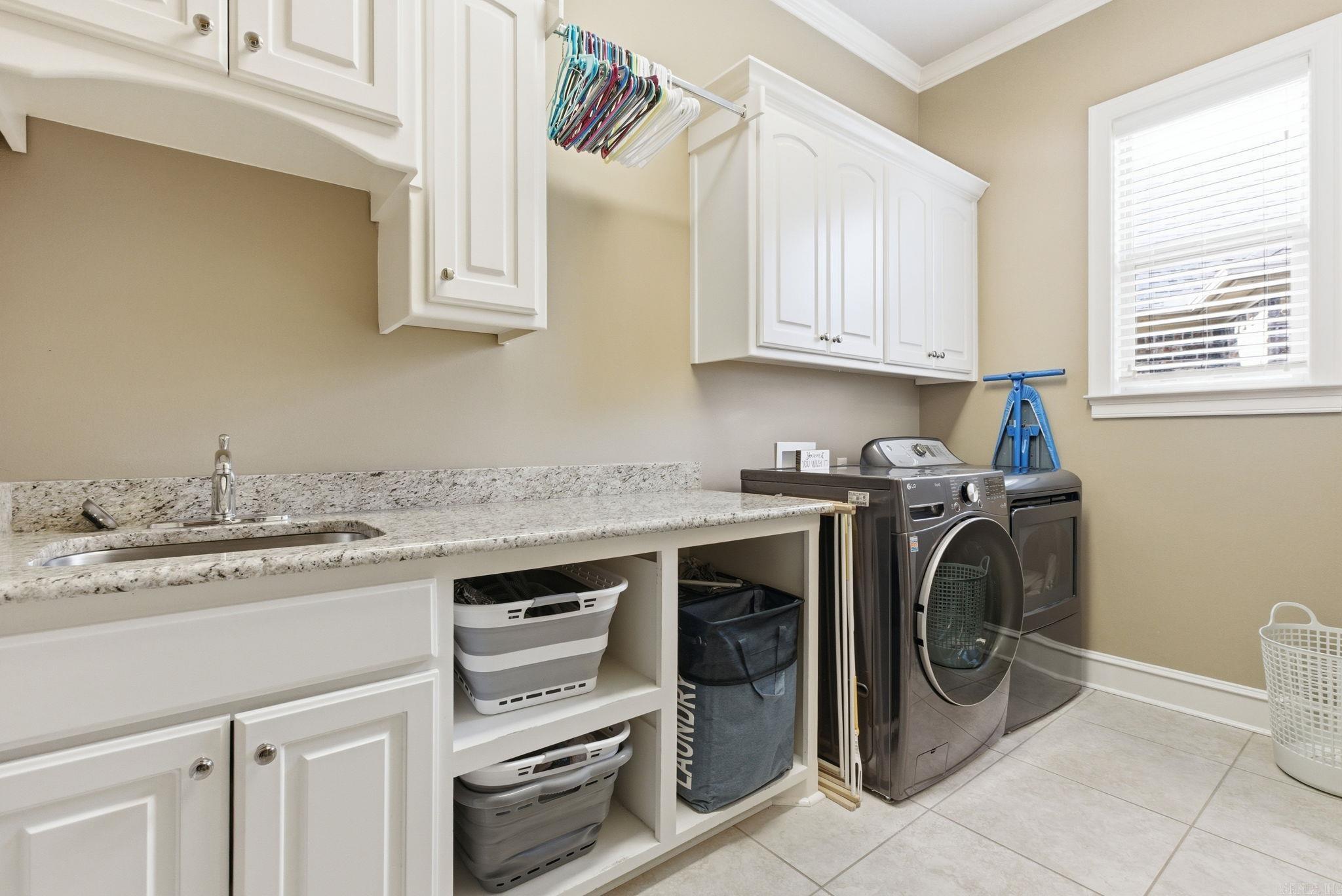 WOODLANDS EDGE - Residential