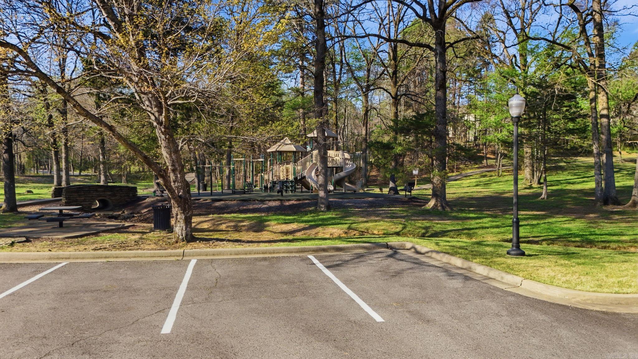 WOODLANDS EDGE - Residential