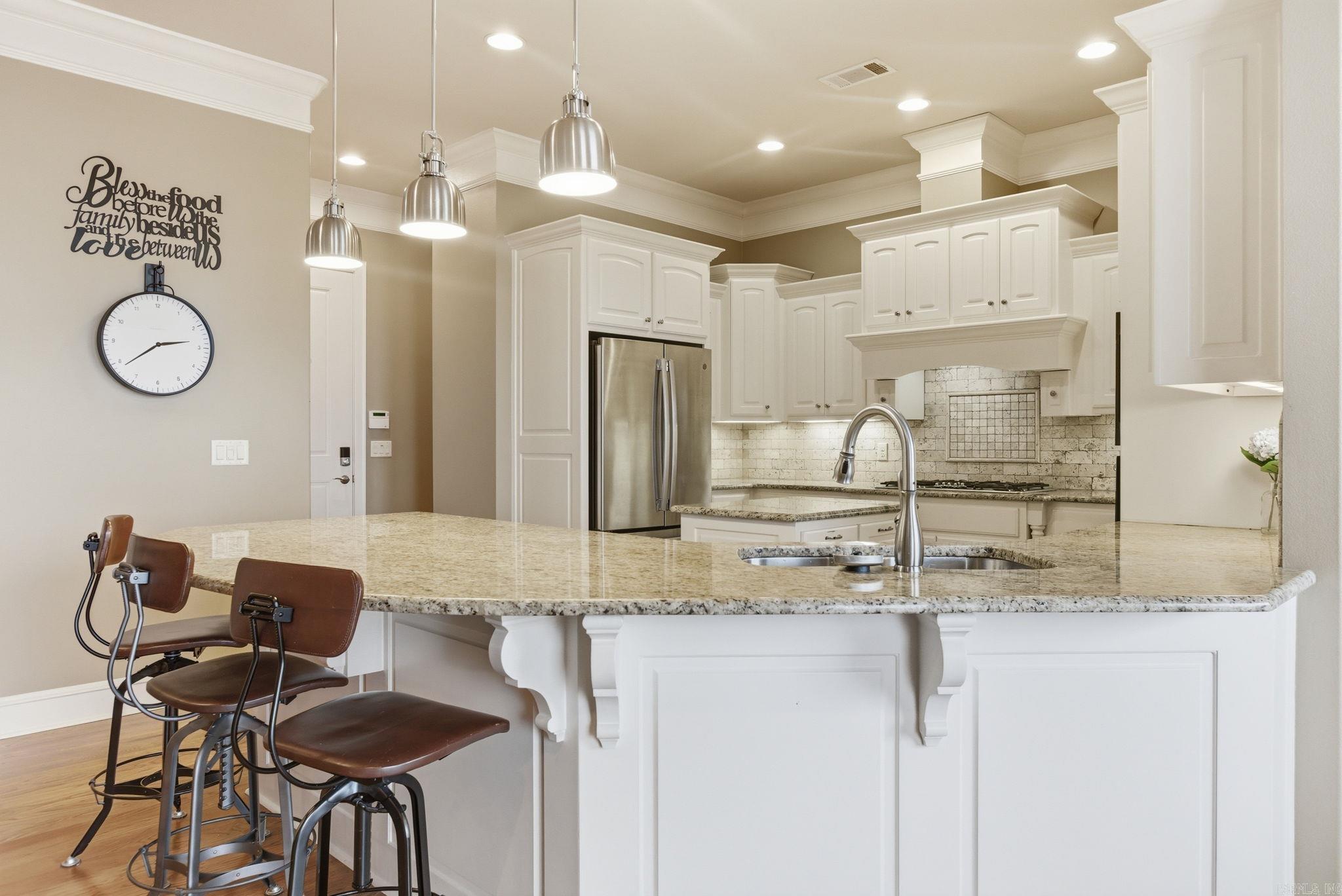 WOODLANDS EDGE - Residential