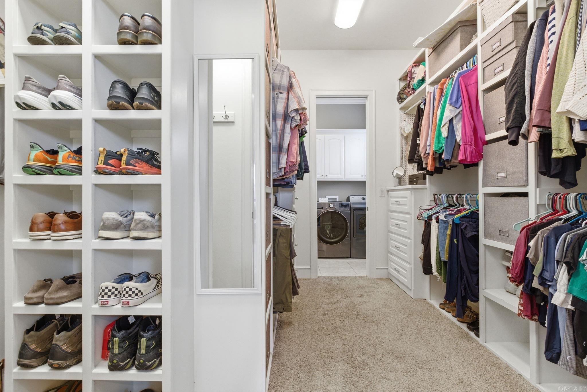 WOODLANDS EDGE - Residential