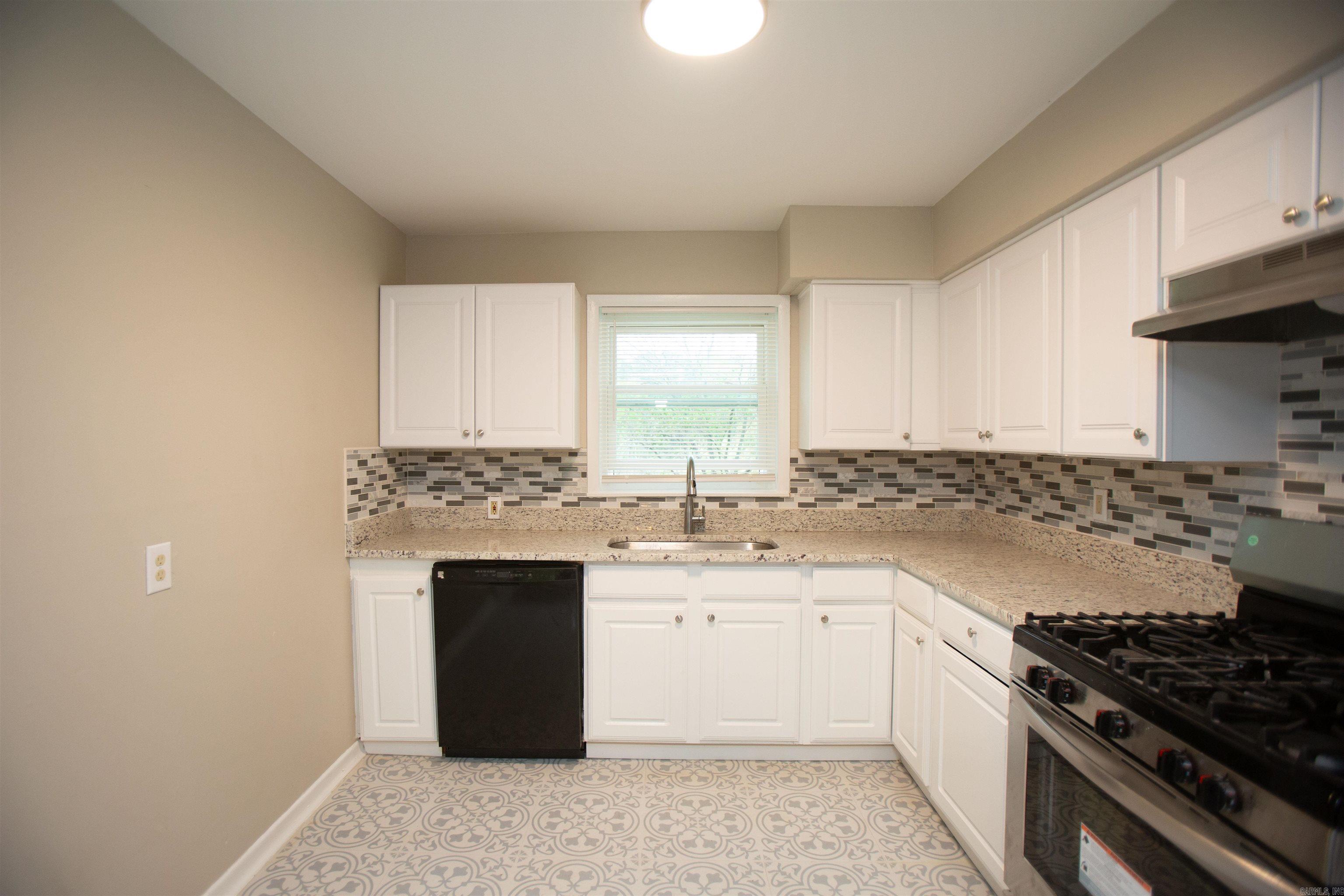 Queen Manor - Residential Lease