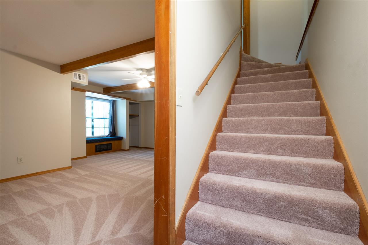 STONELEDGE TO COOK MTN VIL - Residential