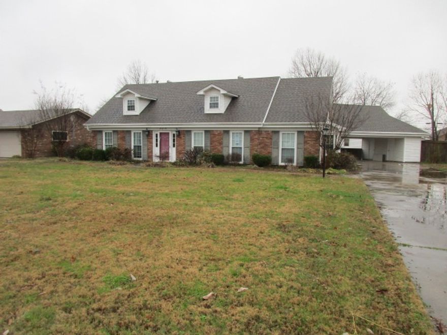 Don't miss this large brick home in Stuttgart.  This home has 5 bedrooms, 3 1/2 baths.  Master downstairs with huge walk in closet, huge master bathroom.  Sunroom.  Privacy fenced backyard with shop/studio with bathroom.  Outside storage.  Call me today for your personal tour.  The Following Flood Zone Information Has Been Obtained For The Property - Flood Zone Designation x.   built prior to 1978, lead paint may be present.This property may qualify for Seller Financing (Vendee).