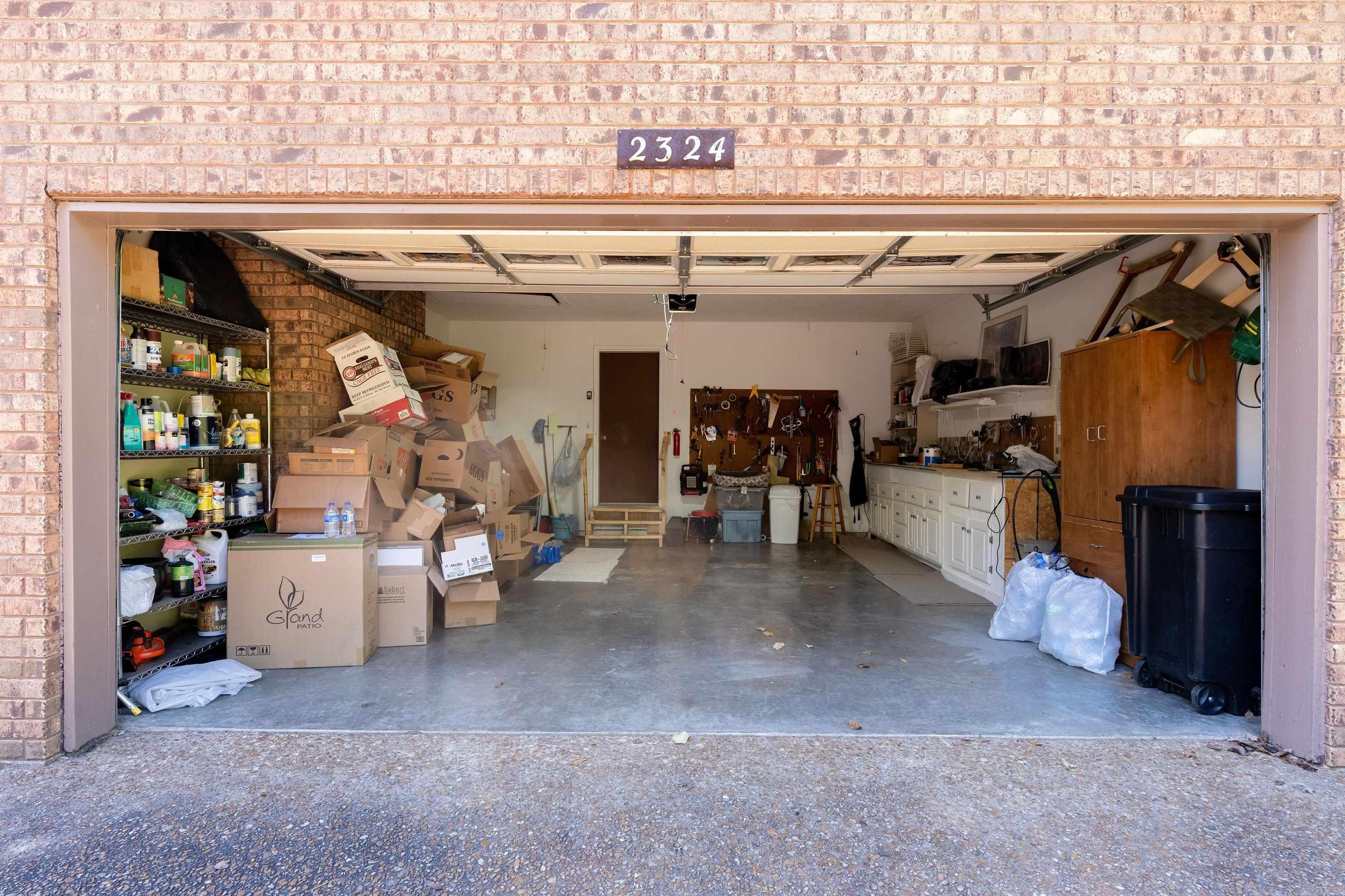 LAKESHORE HEIGHTS - Residential