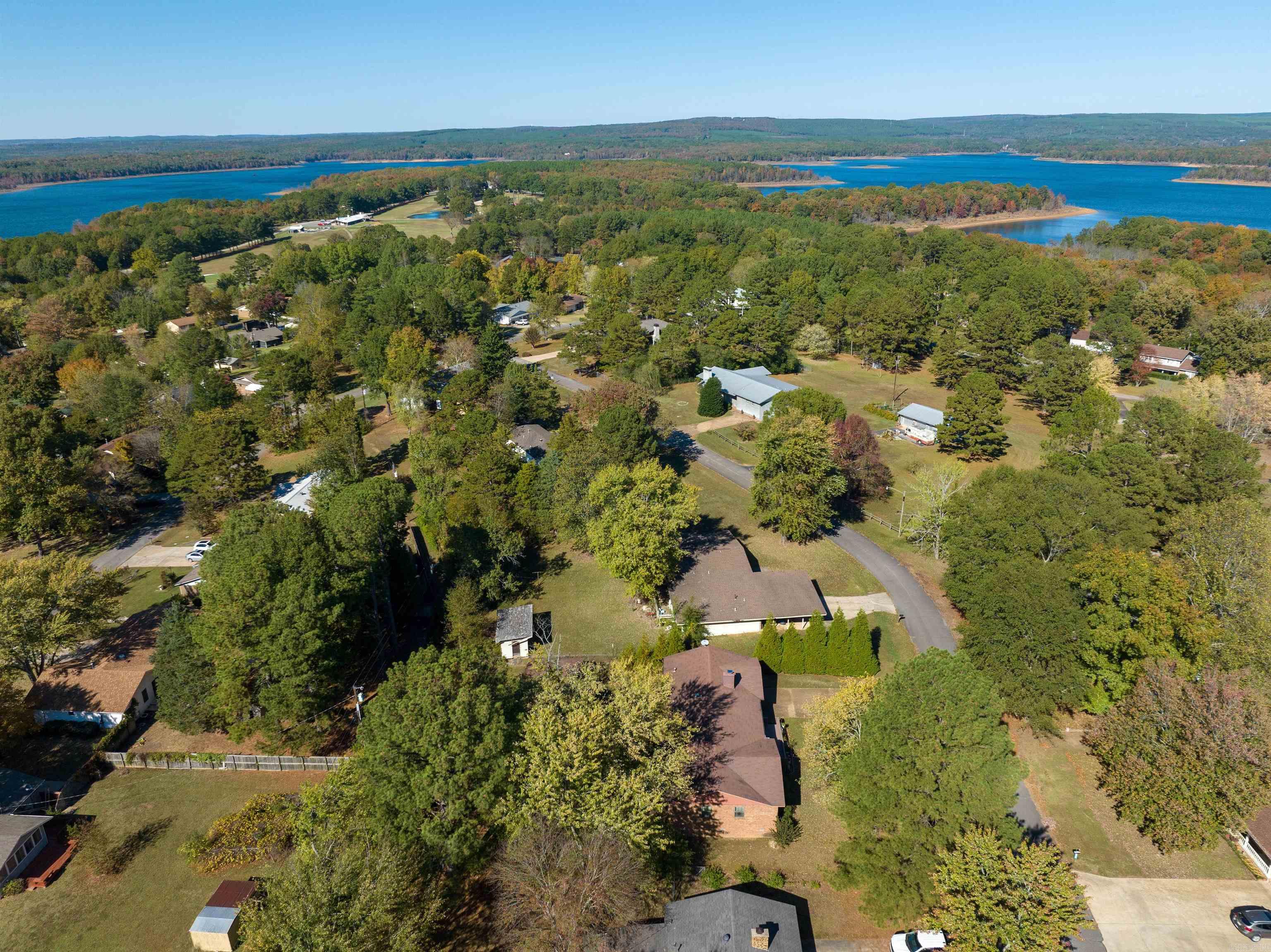 LAKESHORE HEIGHTS - Residential