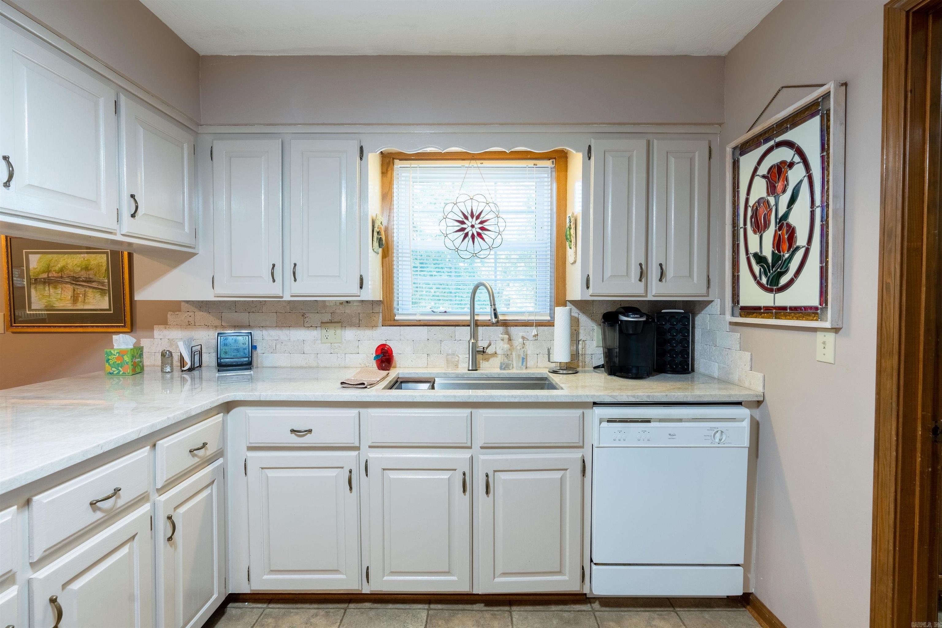 LAKESHORE HEIGHTS - Residential