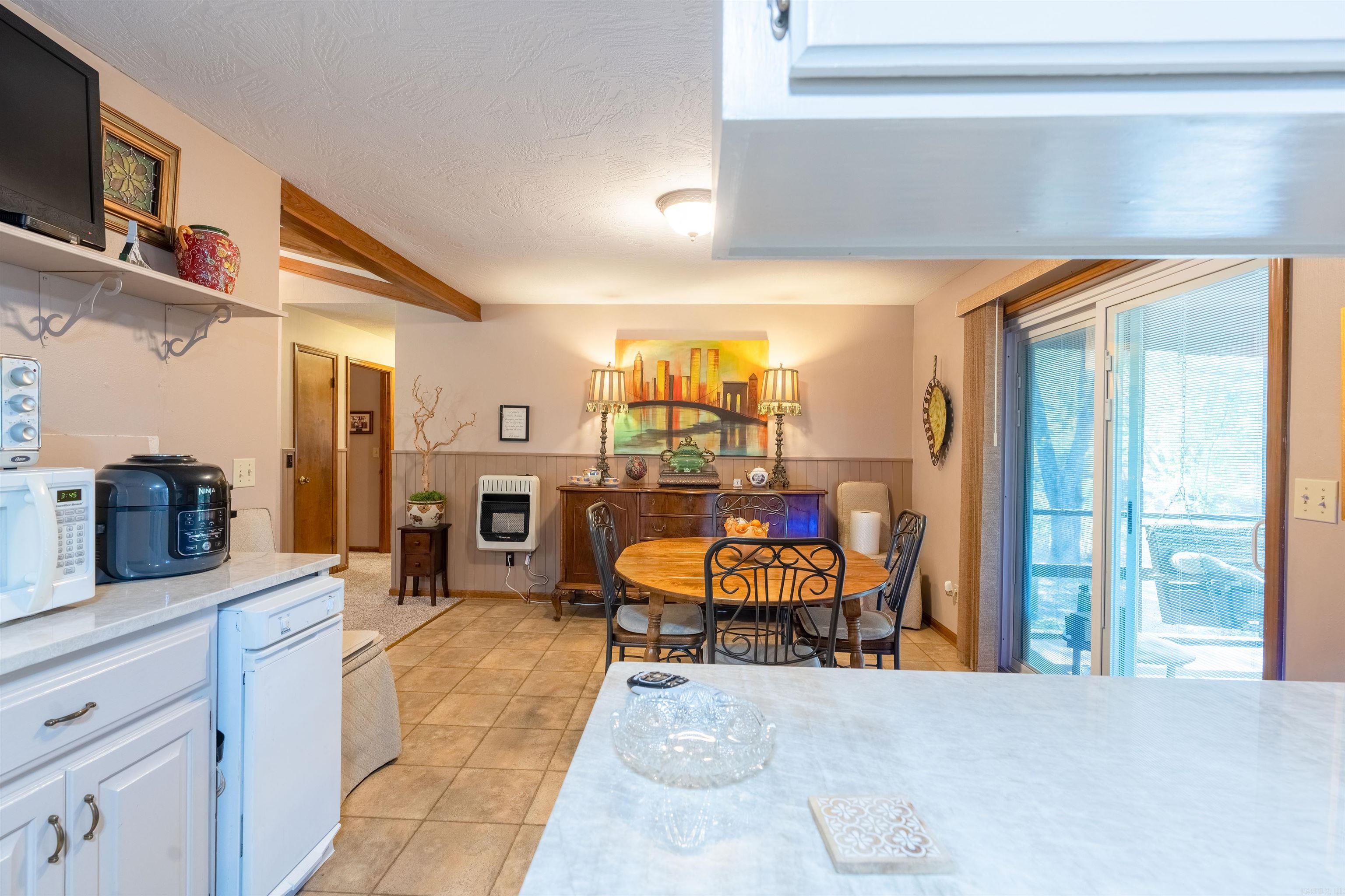 LAKESHORE HEIGHTS - Residential