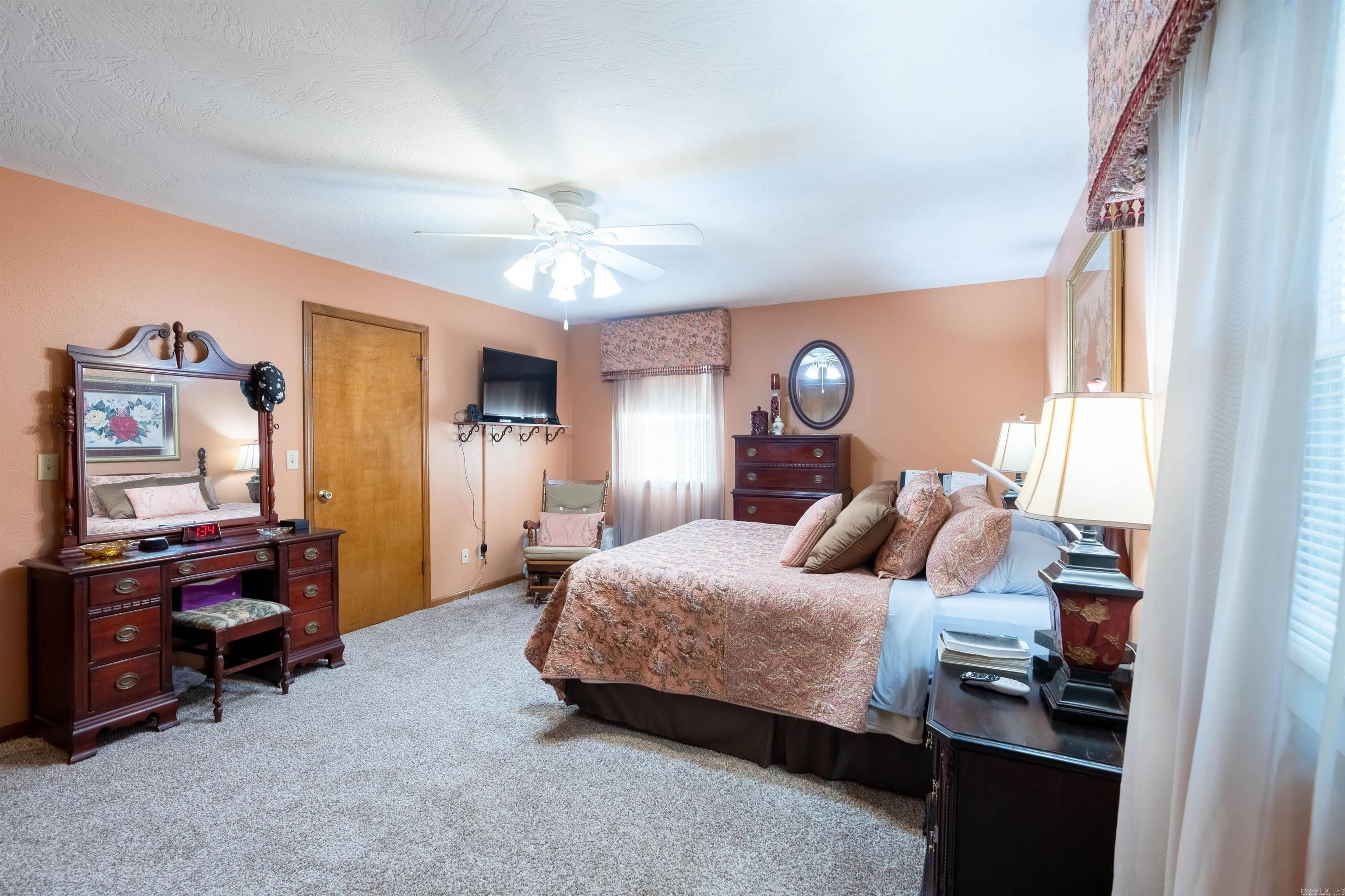 LAKESHORE HEIGHTS - Residential