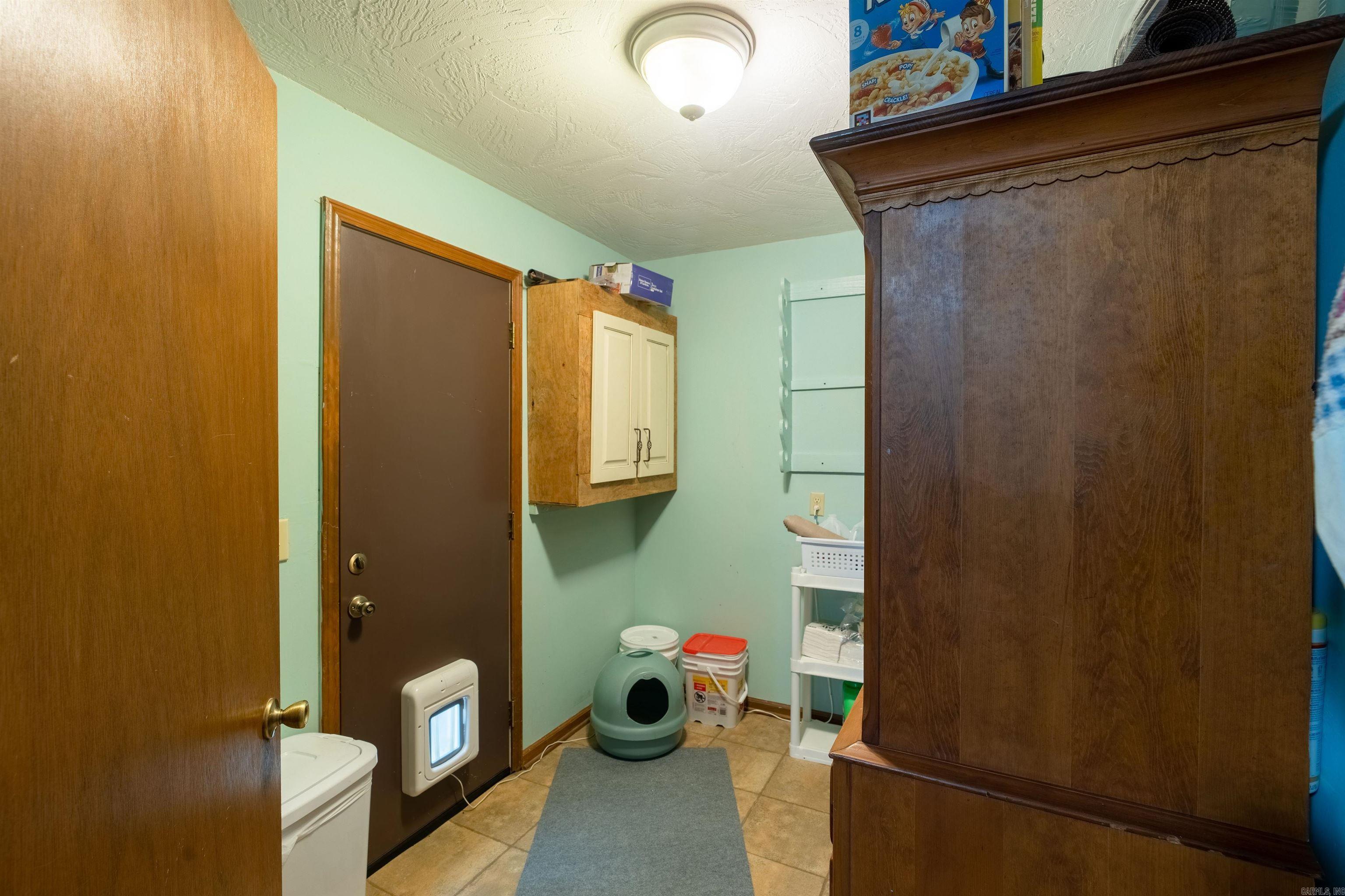 LAKESHORE HEIGHTS - Residential