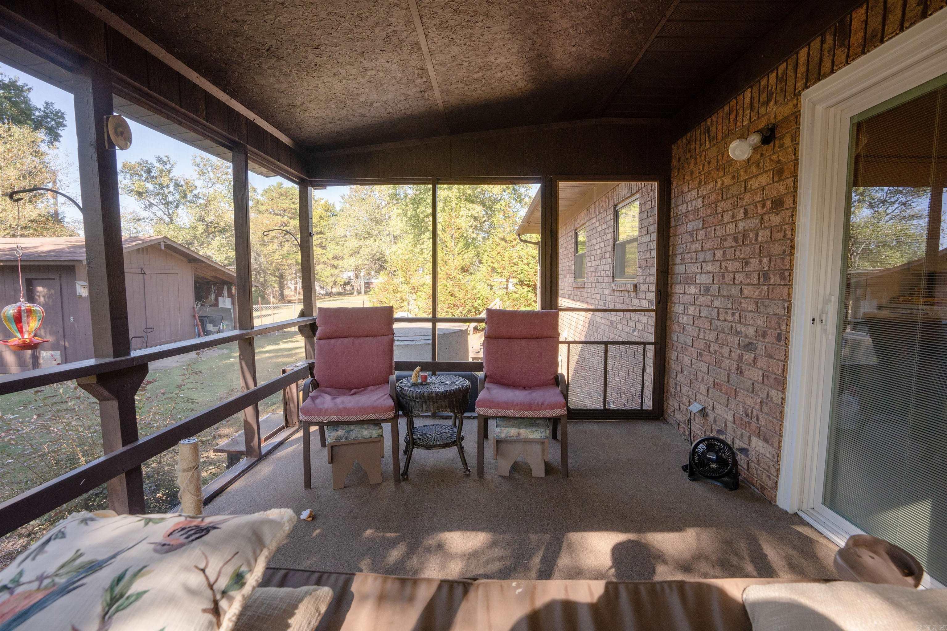 LAKESHORE HEIGHTS - Residential