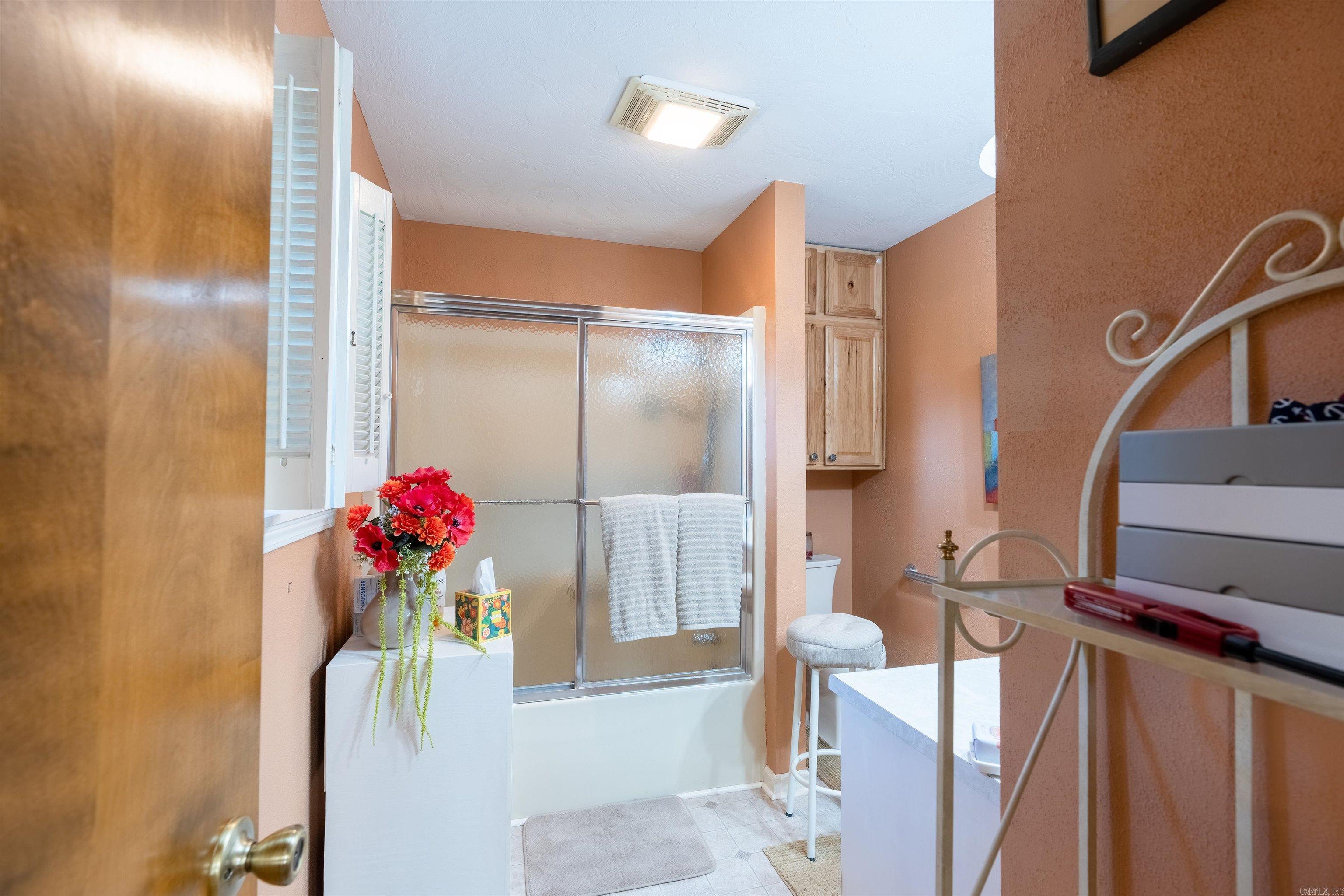 LAKESHORE HEIGHTS - Residential