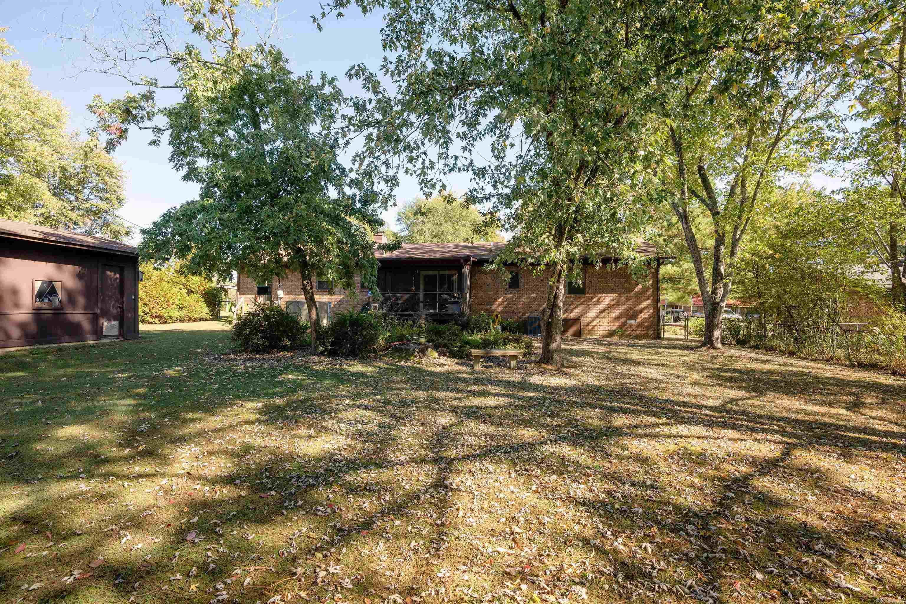 LAKESHORE HEIGHTS - Residential