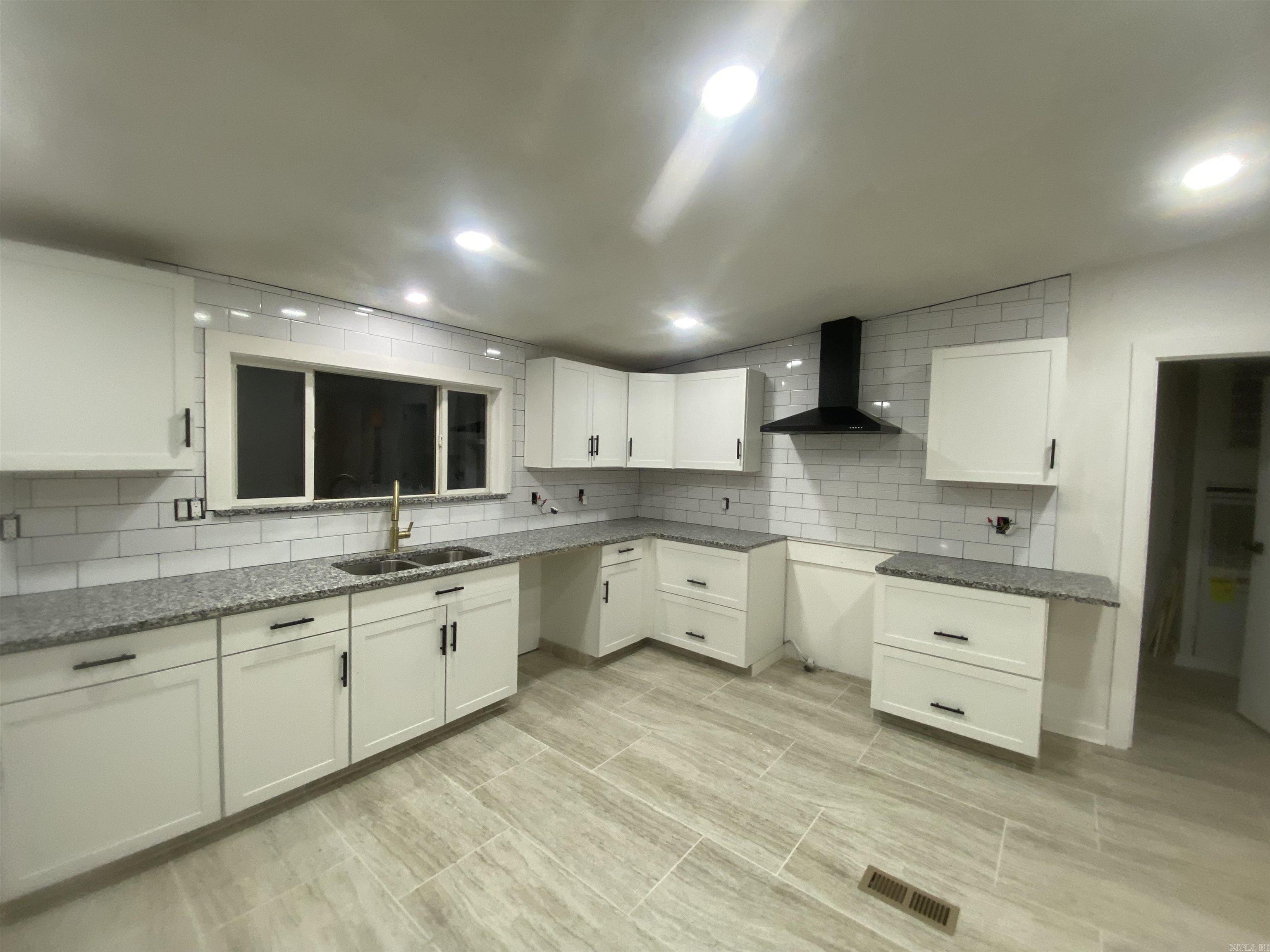 GOLD LAKE ESTATES - Residential