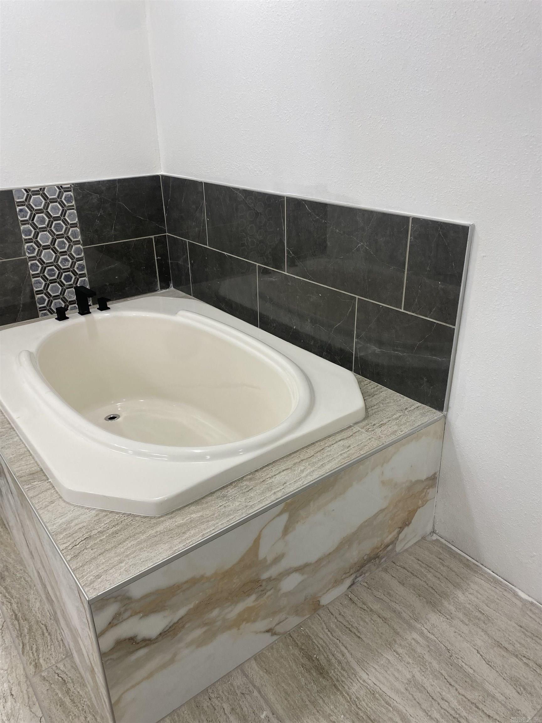 GOLD LAKE ESTATES - Residential