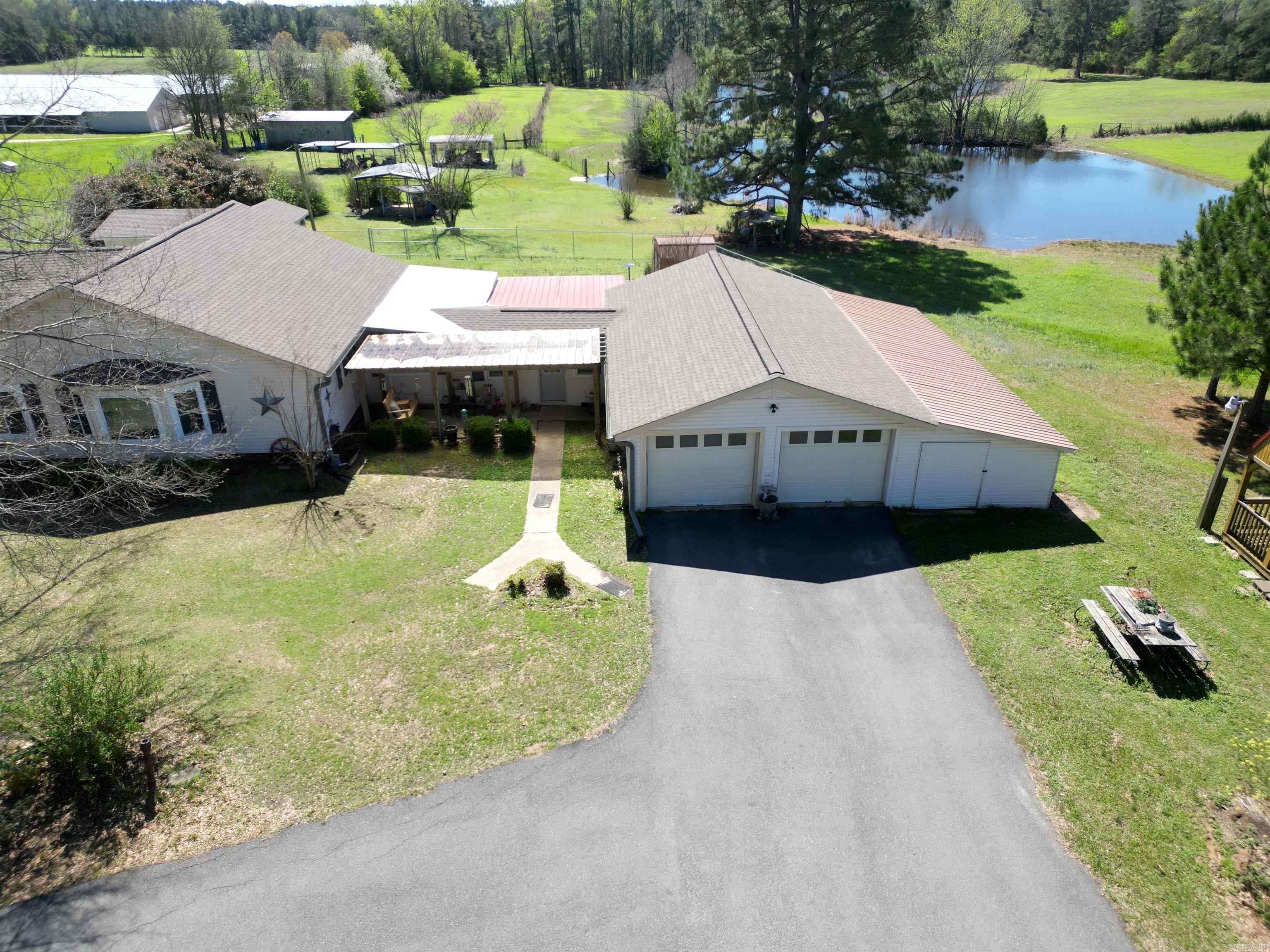 Metes & Bounds - Residential