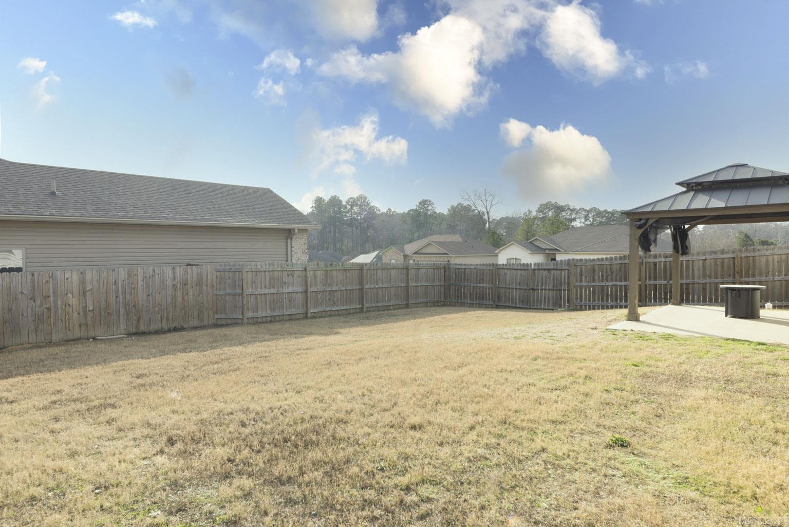 WESTERN WOODS - Residential