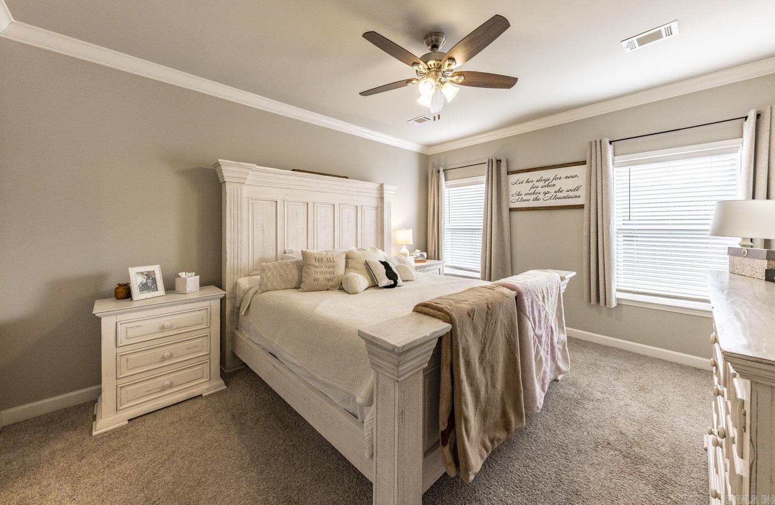 WESTERN WOODS - Residential