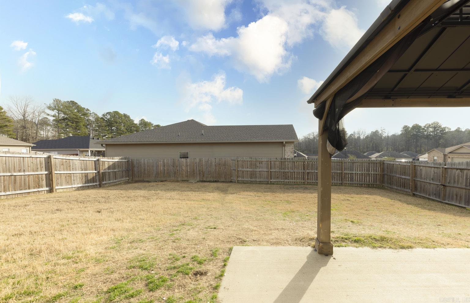 WESTERN WOODS - Residential