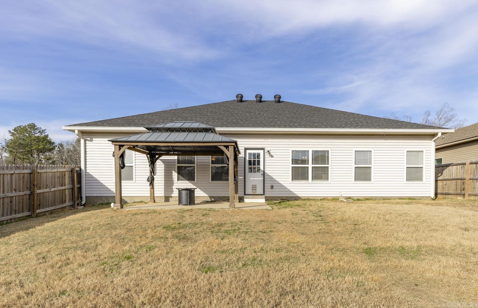 WESTERN WOODS - Residential