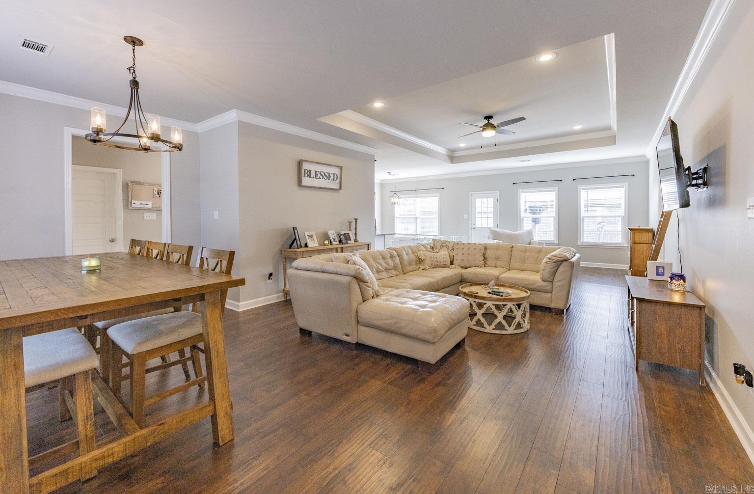 WESTERN WOODS - Residential