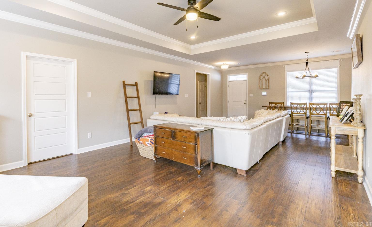 WESTERN WOODS - Residential