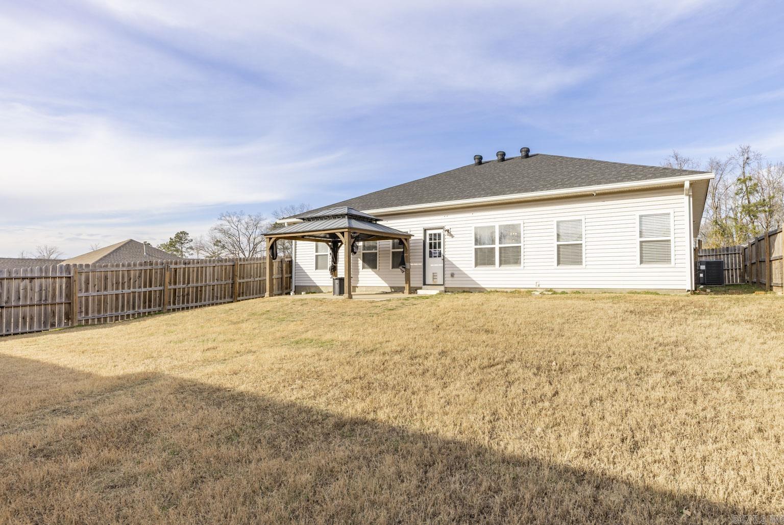 WESTERN WOODS - Residential