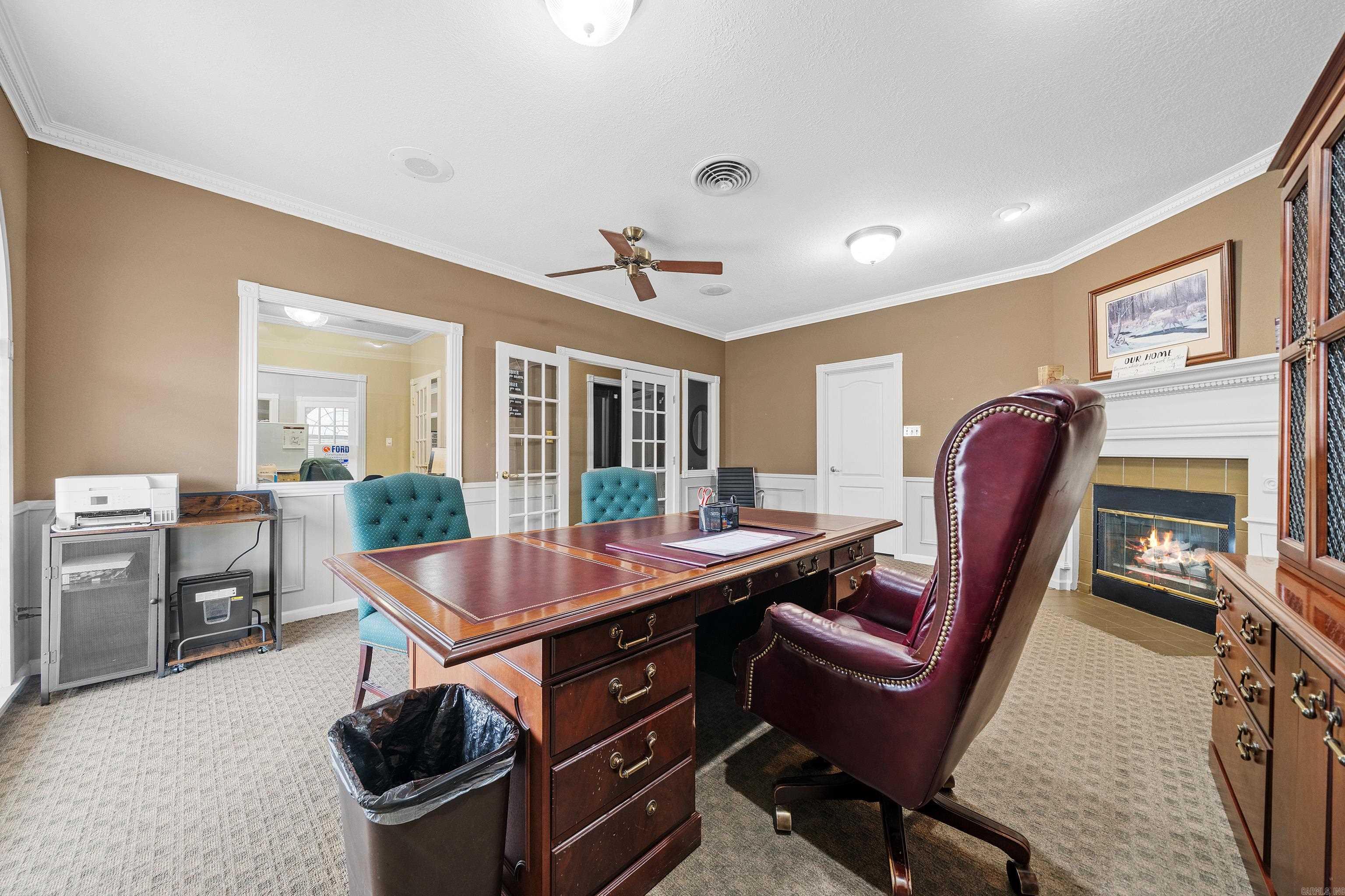 HILLS REPLAT OF TWIN OAKS ADDN - Commercial Sale