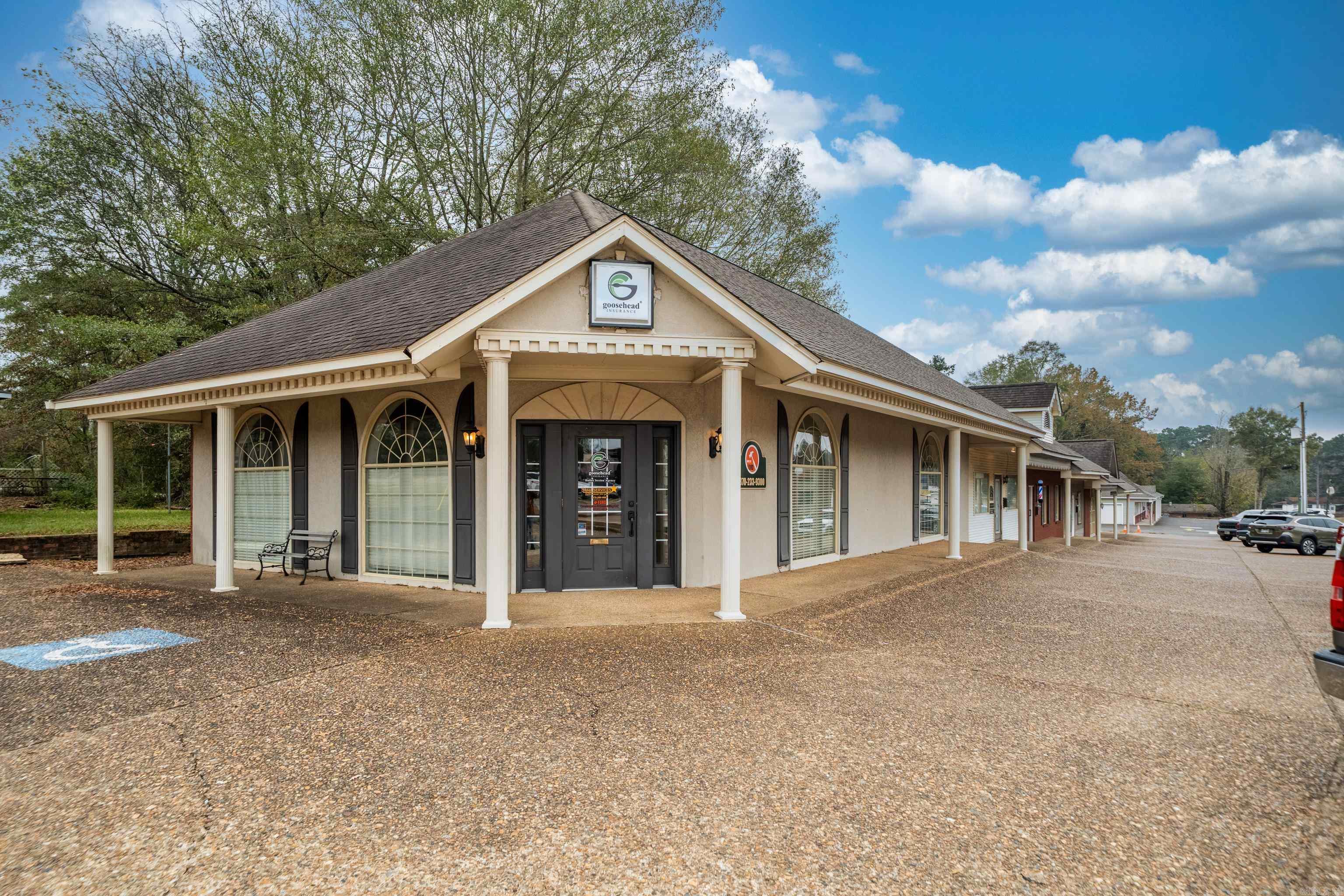 HILLS REPLAT OF TWIN OAKS ADDN - Commercial Sale