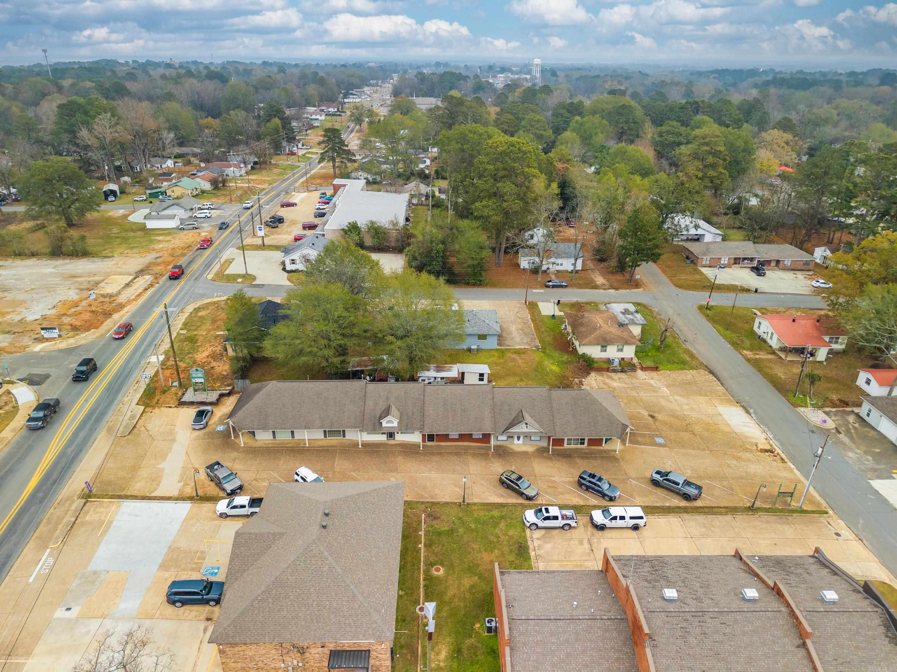 HILLS REPLAT OF TWIN OAKS ADDN - Commercial Sale