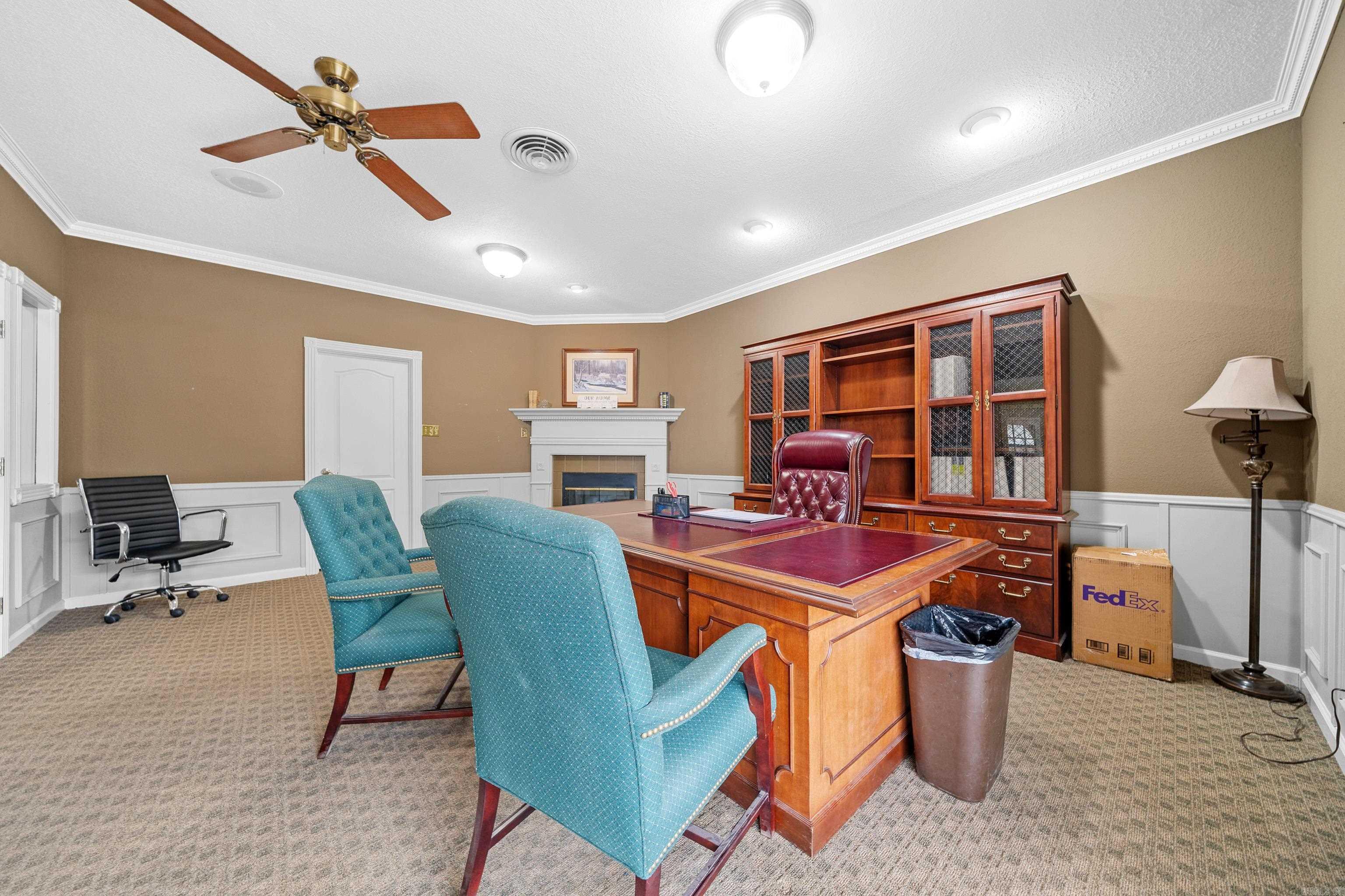 HILLS REPLAT OF TWIN OAKS ADDN - Commercial Sale