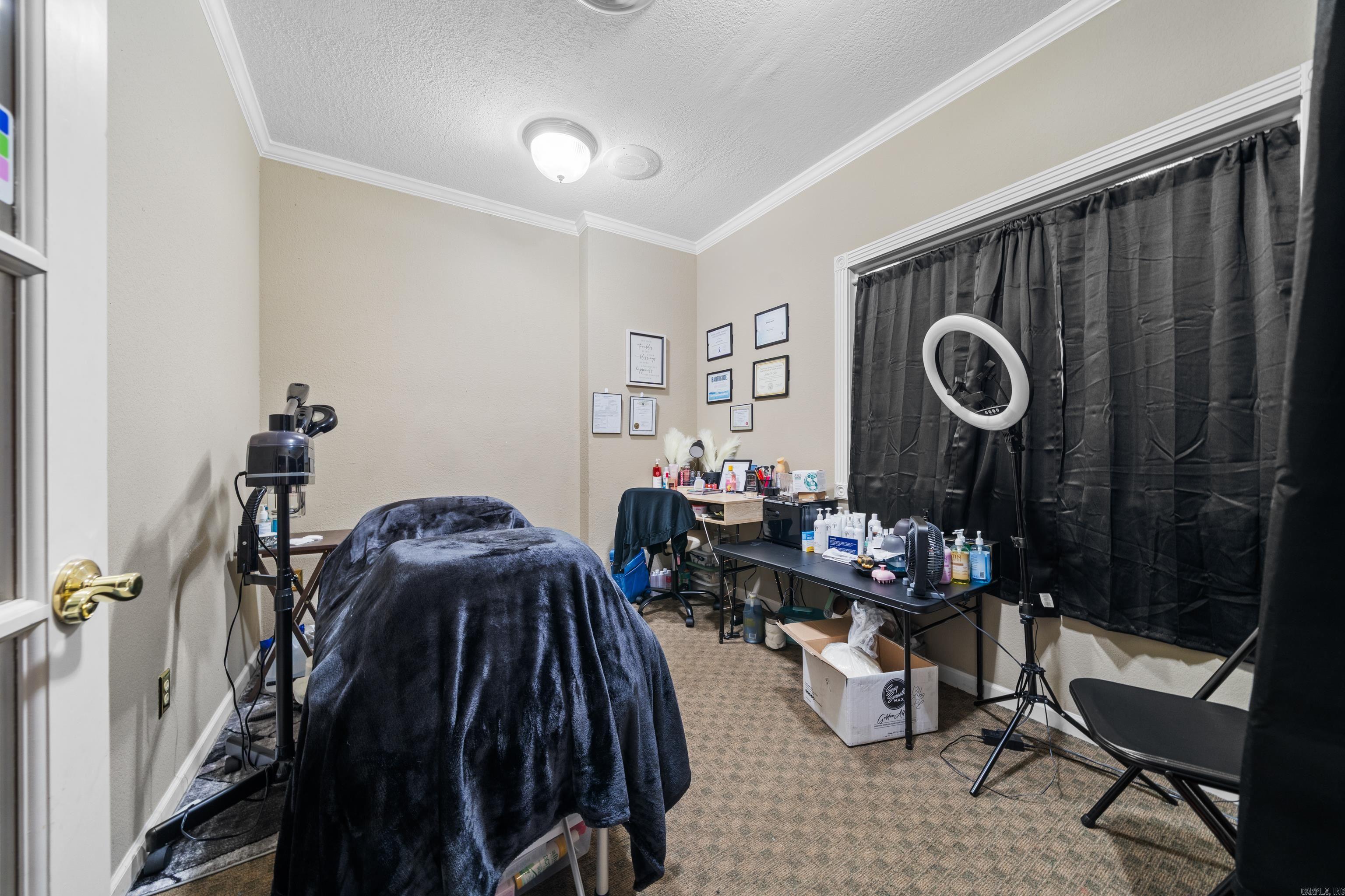 HILLS REPLAT OF TWIN OAKS ADDN - Commercial Sale