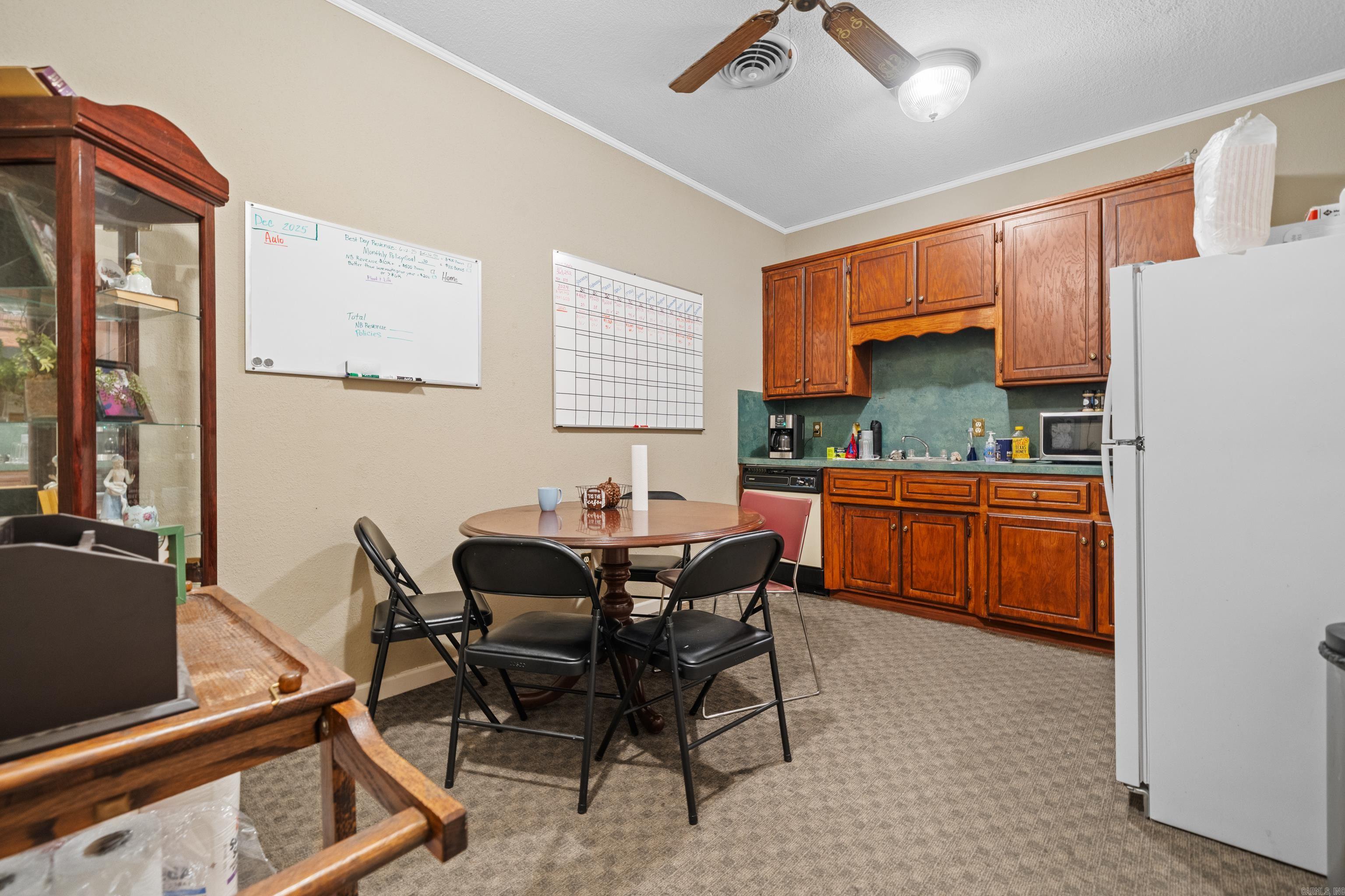 HILLS REPLAT OF TWIN OAKS ADDN - Commercial Sale