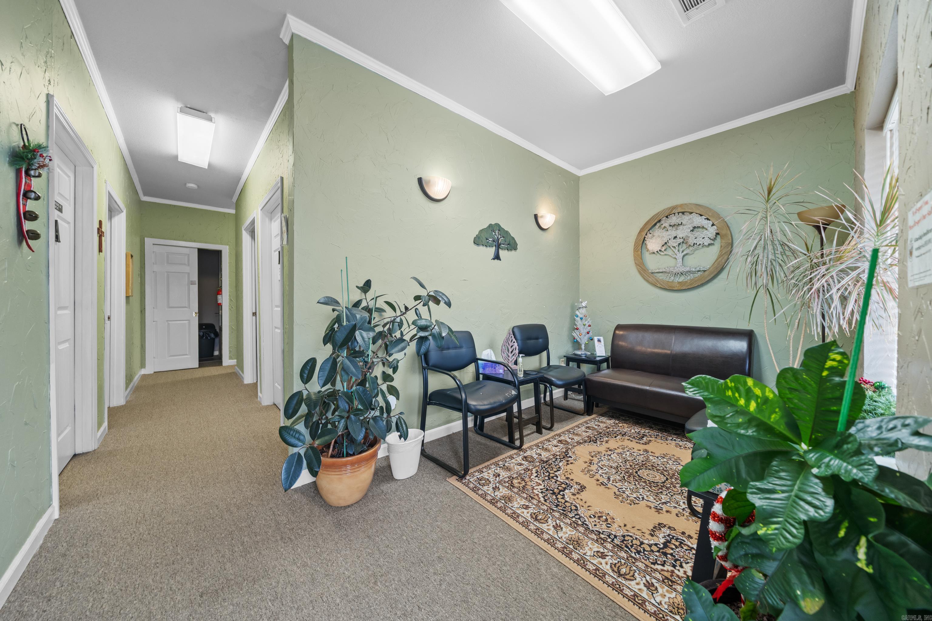 HILLS REPLAT OF TWIN OAKS ADDN - Commercial Sale