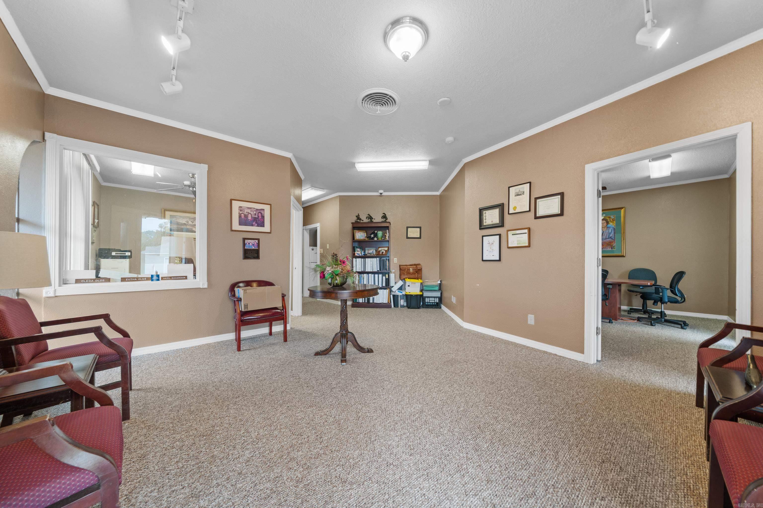 HILLS REPLAT OF TWIN OAKS ADDN - Commercial Sale