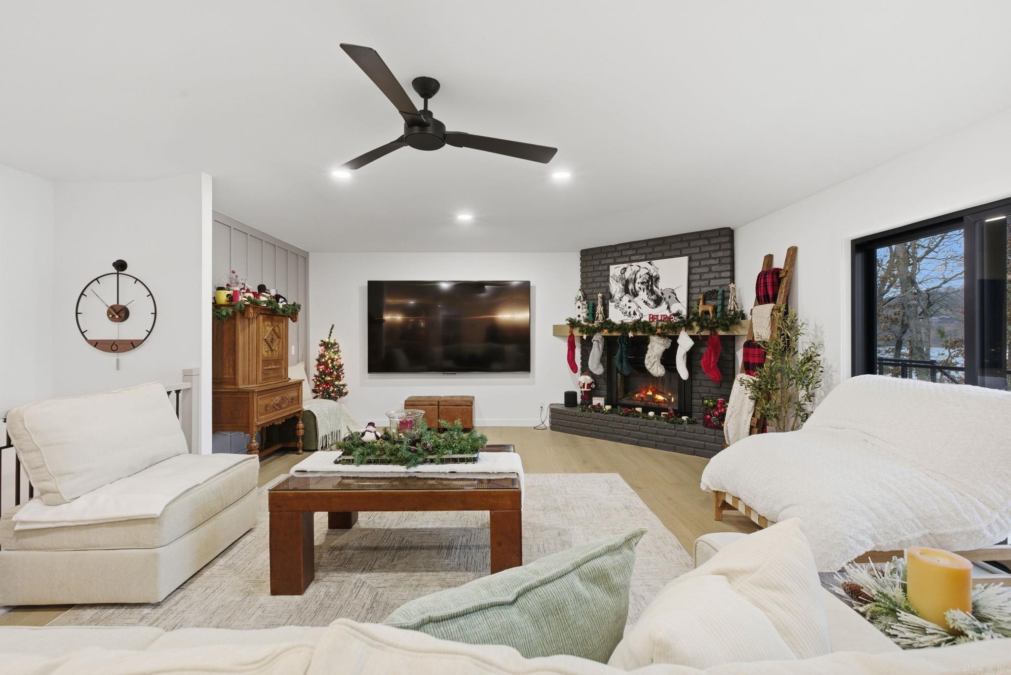 ALEGRIA - Residential