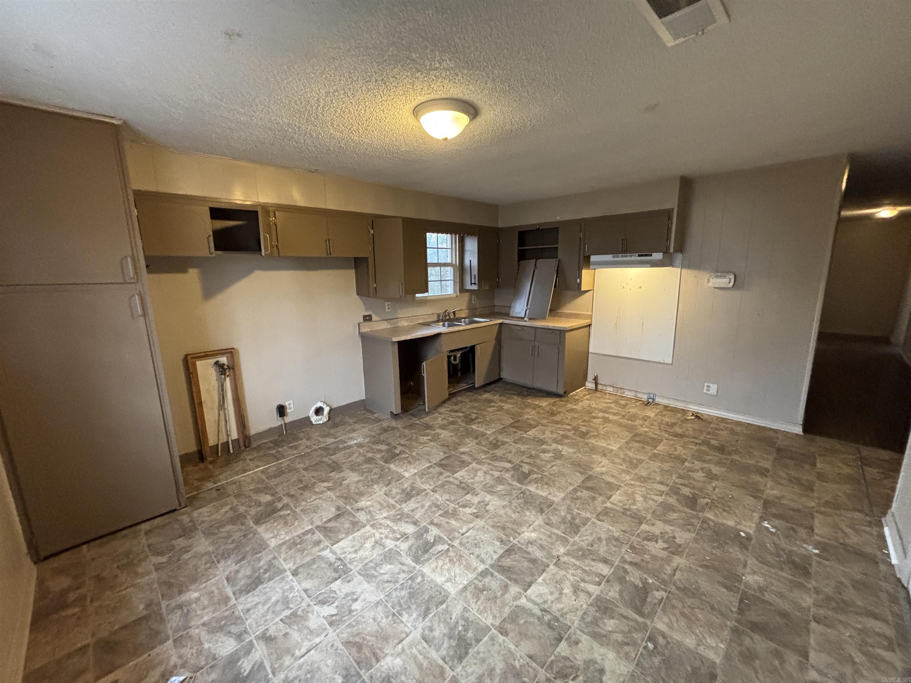 OT Ward - Residential