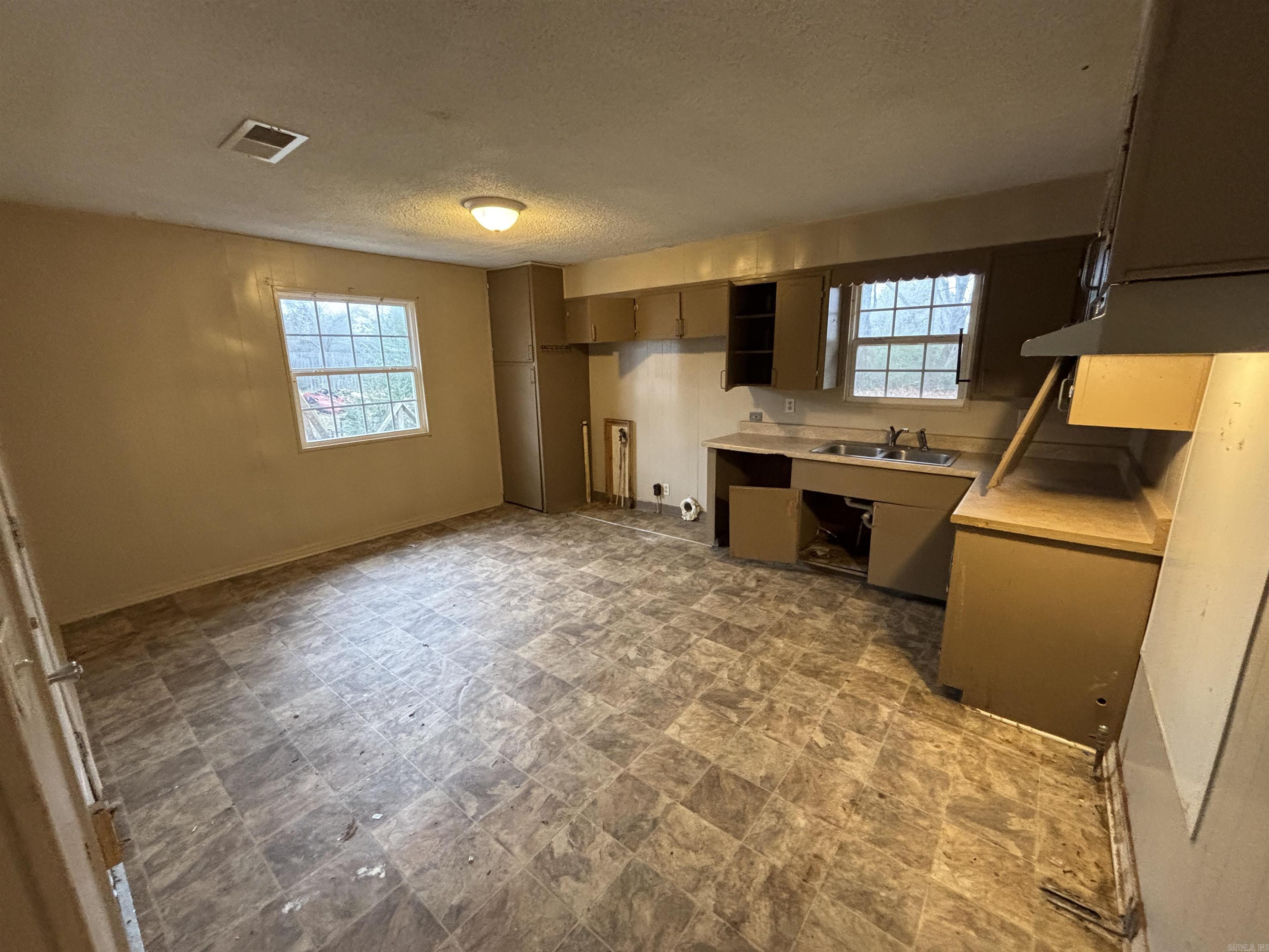 OT Ward - Residential