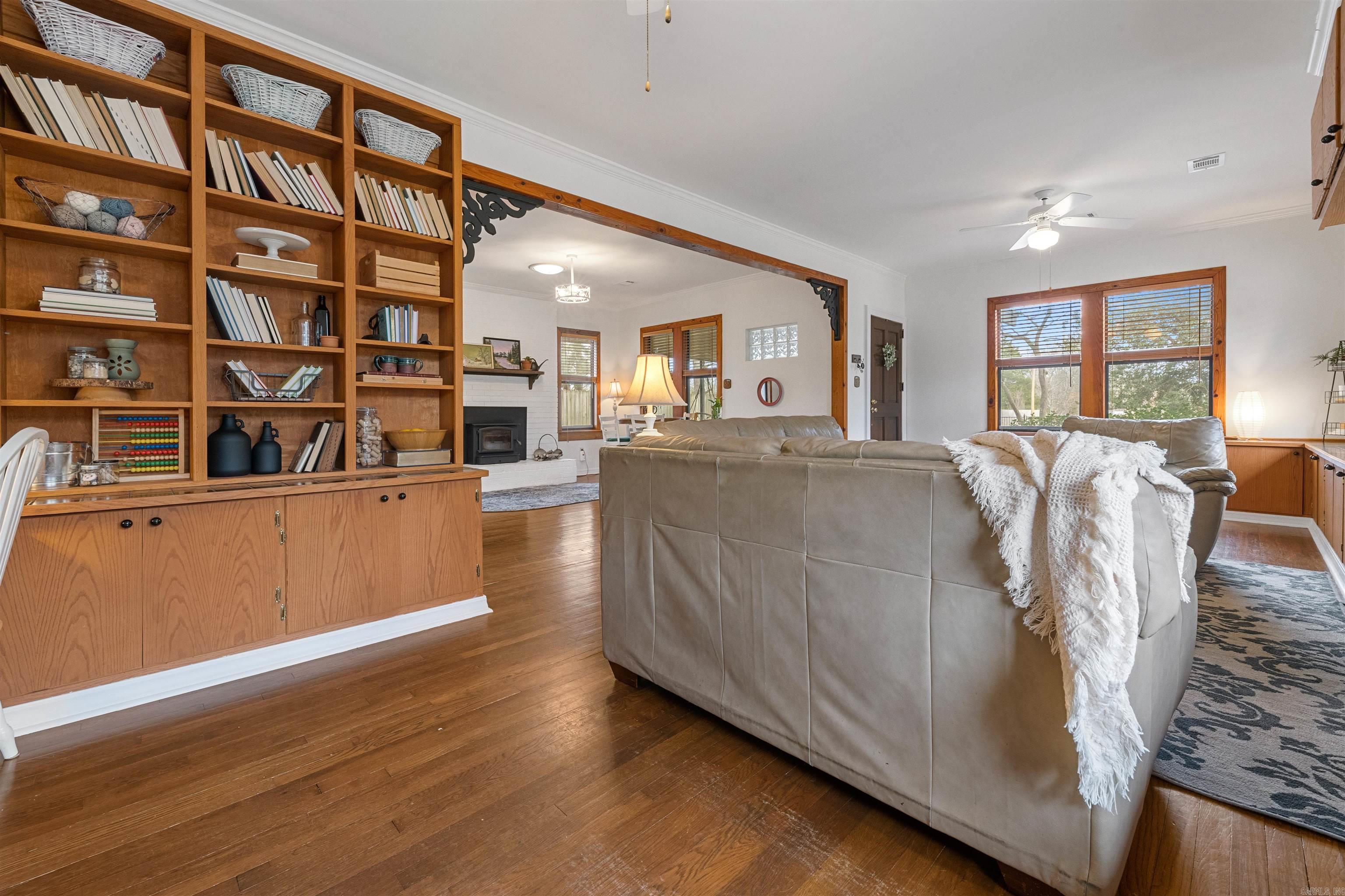 Country - Residential