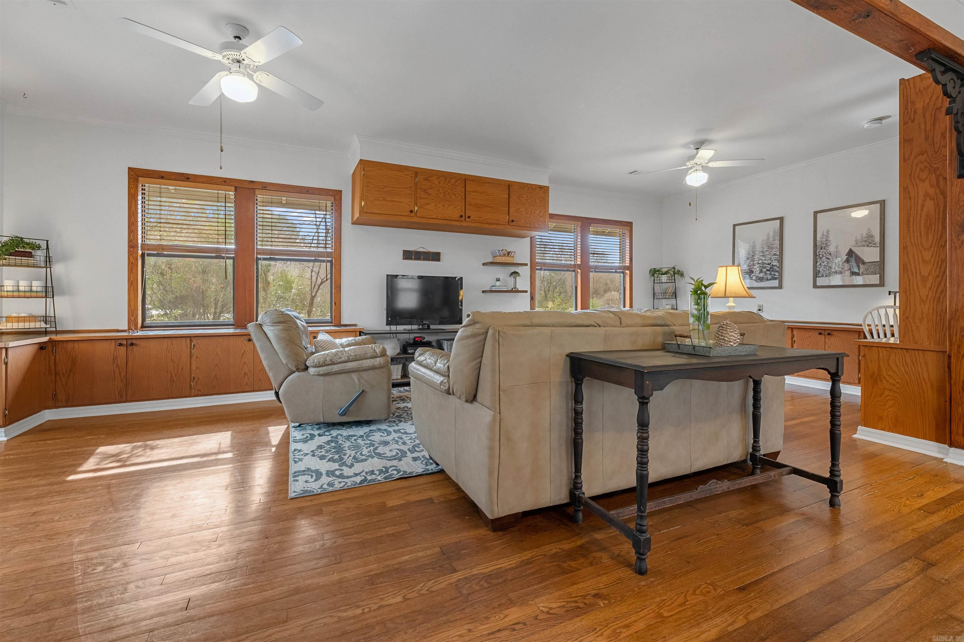 Country - Residential